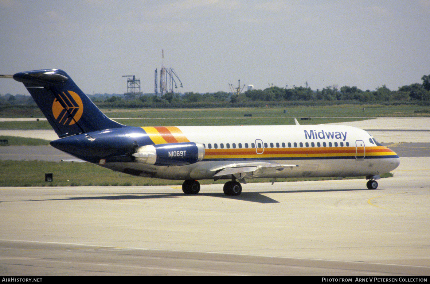Aircraft Photo of N1069T | McDonnell Douglas DC-9-15 | Midway Airlines | AirHistory.net #773809