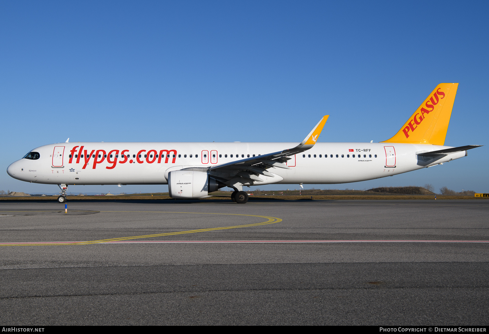 Aircraft Photo of TC-RFF | Airbus A321-251NX | Pegasus Airlines | AirHistory.net #773869