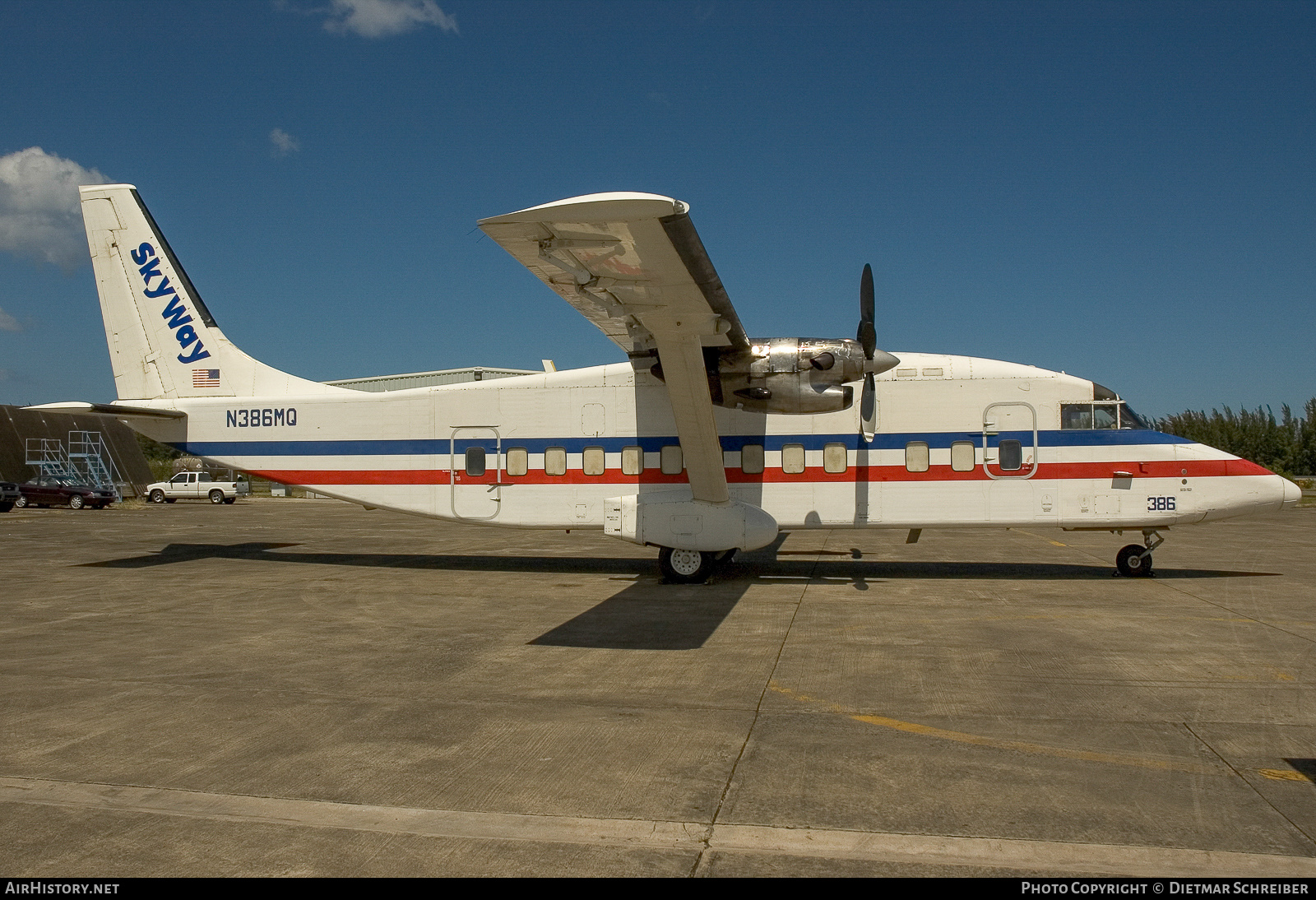 Aircraft Photo of N386MQ | Short 360-200 | SkyWay Enterprises | AirHistory.net #773908