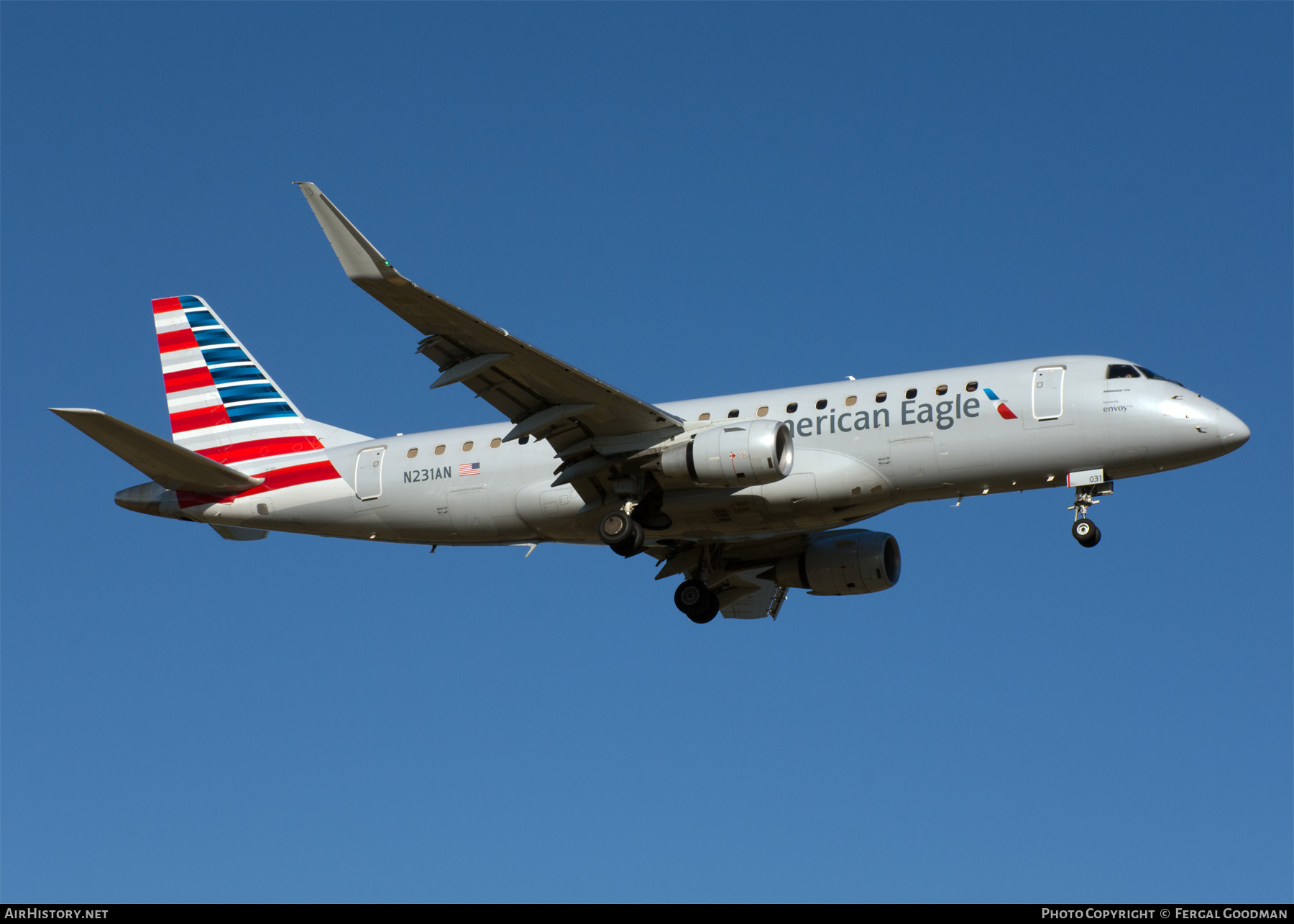 Aircraft Photo of N231AN | Embraer 175LR (ERJ-170-200LR) | American Eagle | AirHistory.net #773938