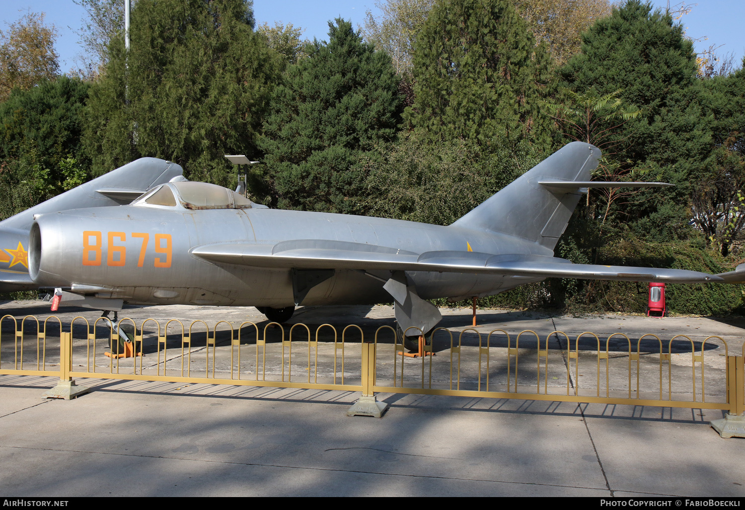 Aircraft Photo of 8679 | Mikoyan-Gurevich MiG-17 | China - Air Force | AirHistory.net #774054