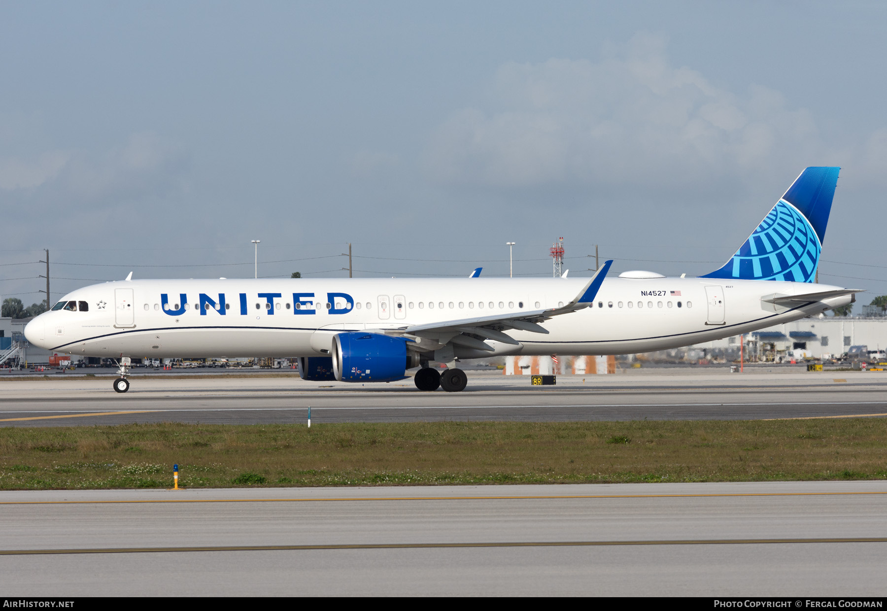 Aircraft Photo of N14527 | Airbus A321-271NX | United Airlines | AirHistory.net #774247