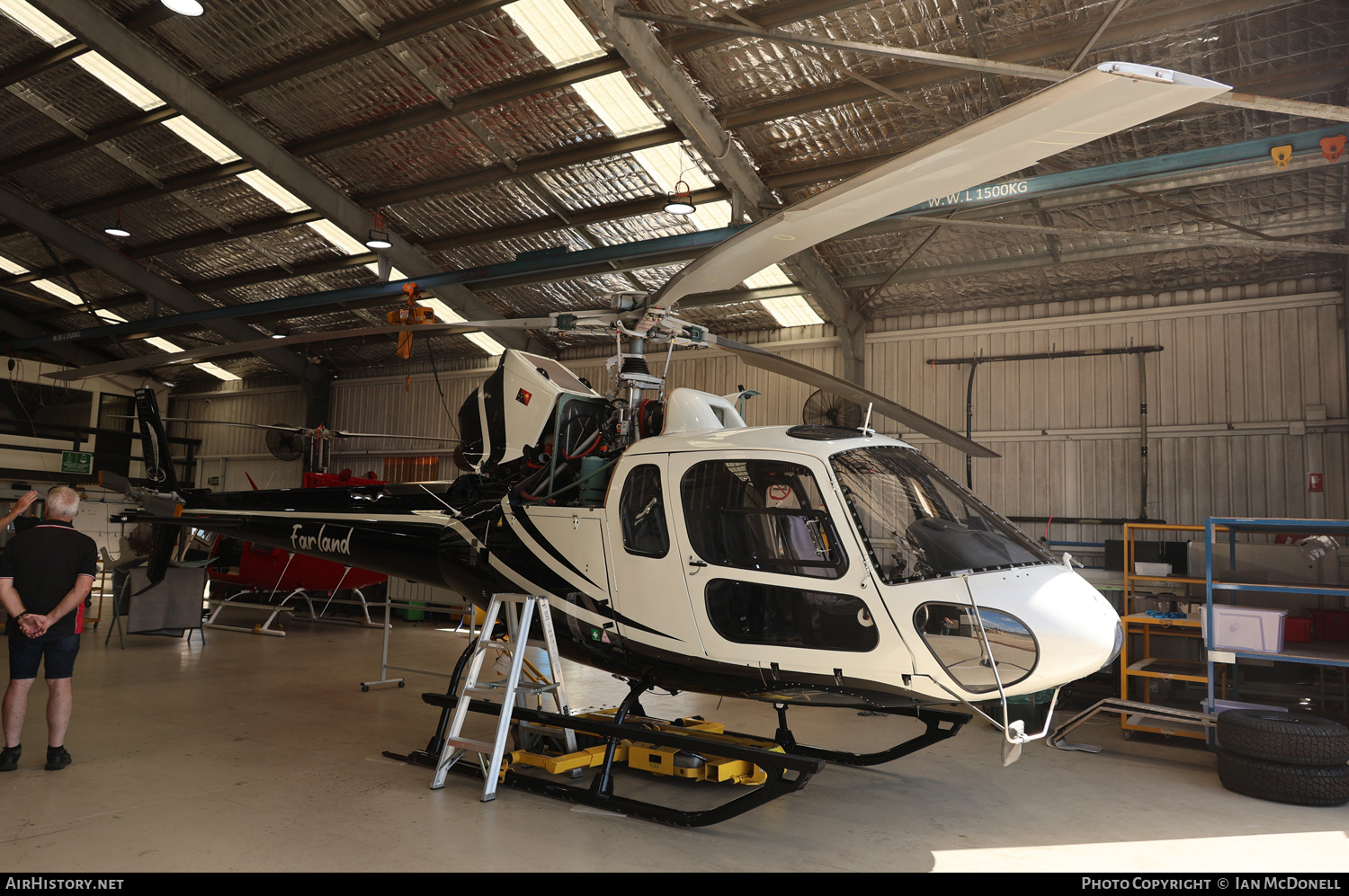 Aircraft Photo of P2-PDC | Aerospatiale AS-350B-2 Ecureuil | Farland Aviation | AirHistory.net #774317