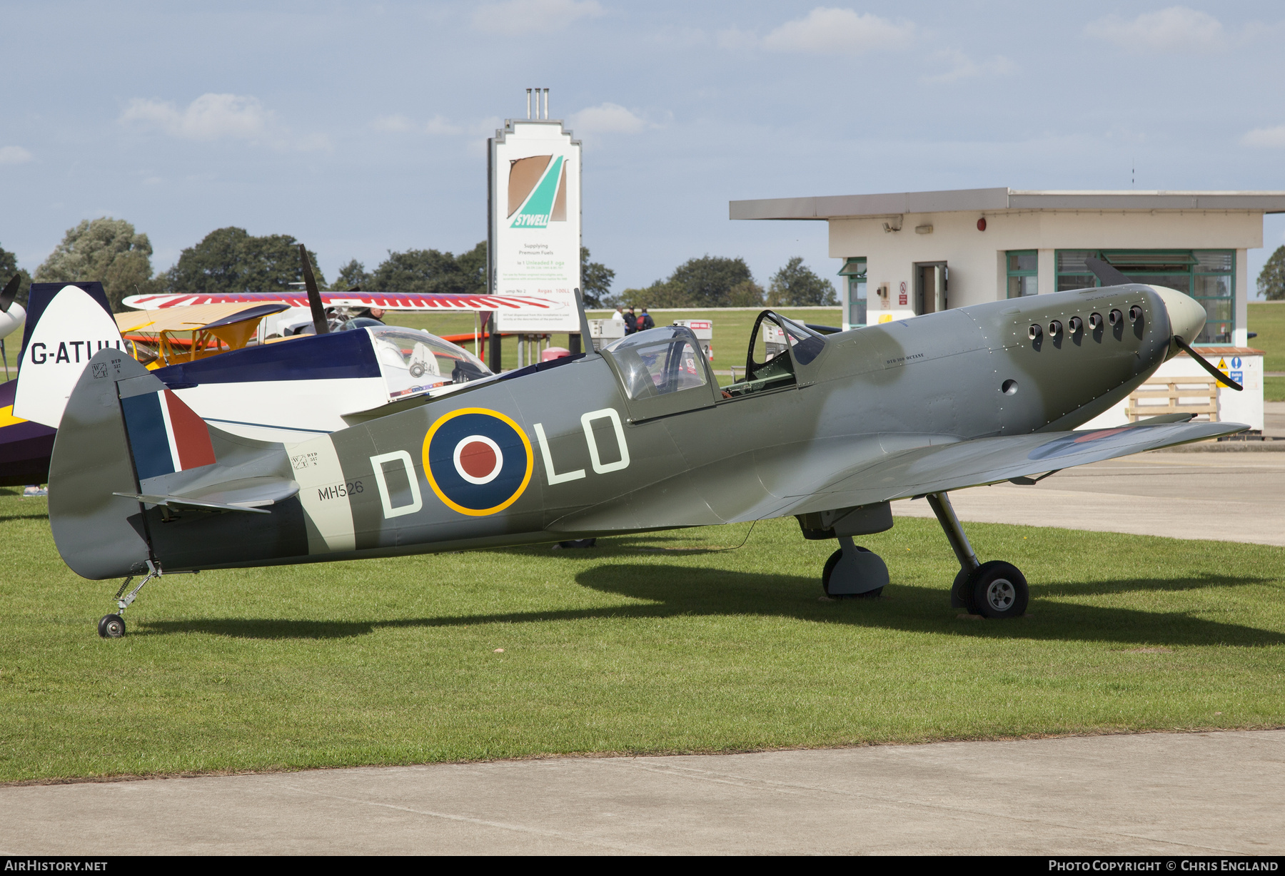 Aircraft Photo of G-CJWW / MH526 | Supermarine Aircraft Spitfire Mk26 | UK - Air Force | AirHistory.net #774499