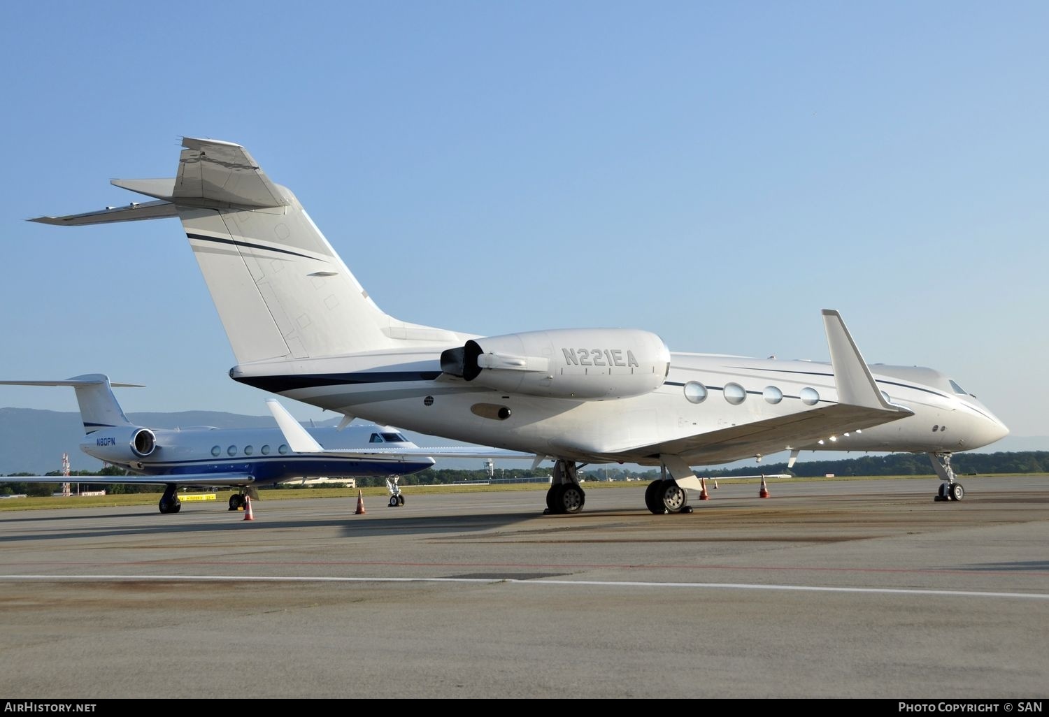 Aircraft Photo of N221EA | Gulfstream Aerospace G-IV Gulfstream IV-SP | AirHistory.net #774553