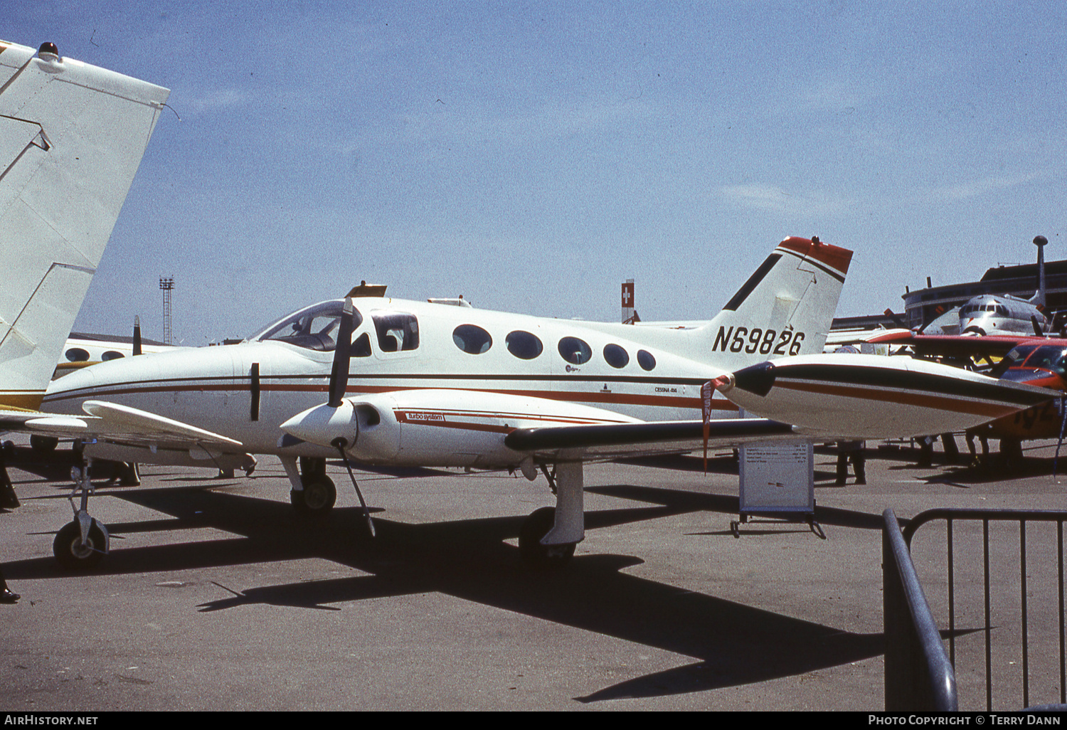 Aircraft Photo of N69826 | Cessna 414 | AirHistory.net #774587