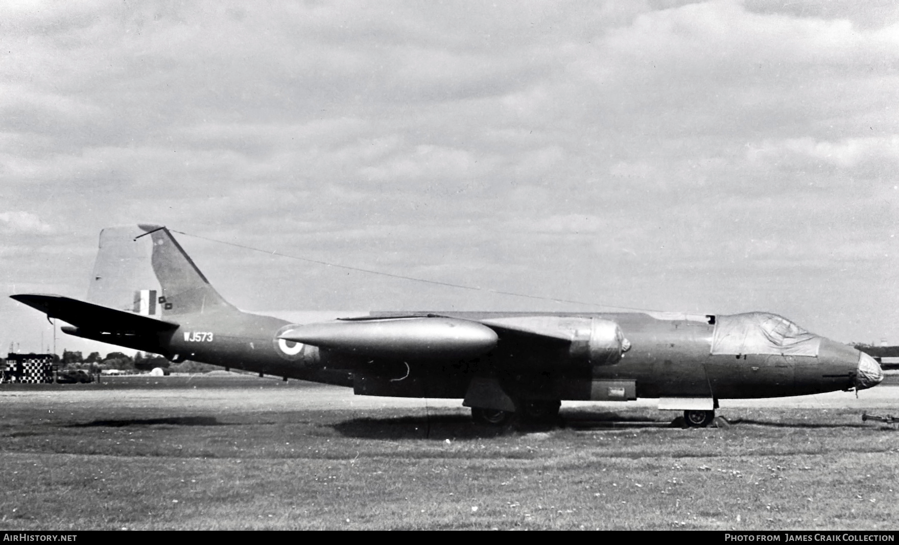 Aircraft Photo of WJ573 | English Electric Canberra B2 | UK - Air Force | AirHistory.net #774629