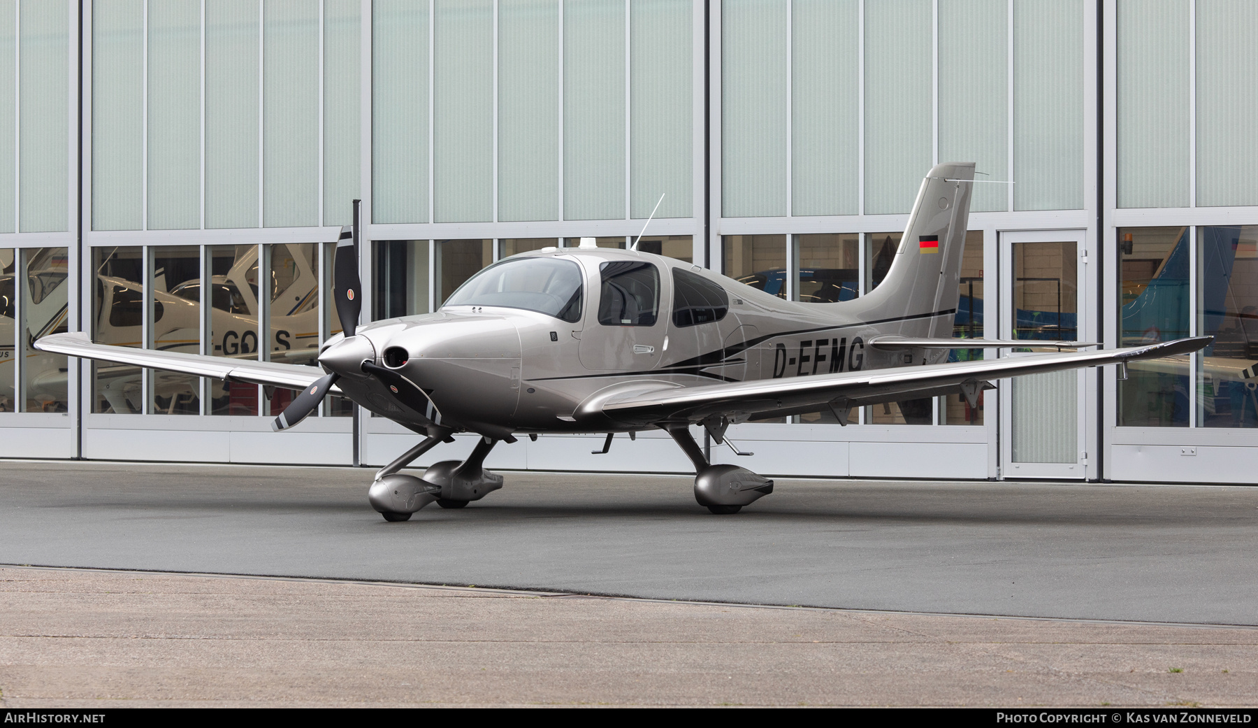 Aircraft Photo of D-EFMG | Cirrus SR-22T G6-GTS Rhodium | AirHistory.net #774756