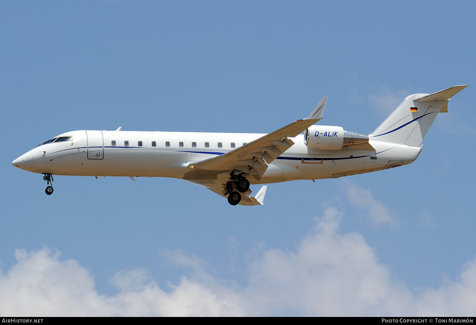 Aircraft Photo of D-ALIK | Bombardier Challenger 850 (CRJ-200SE/CL-600-2B19) | AirHistory.net #774904