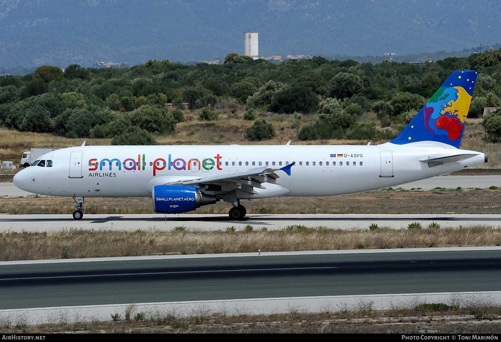 Aircraft Photo of D-ASPG | Airbus A320-214 | Small Planet Airlines | AirHistory.net #774925