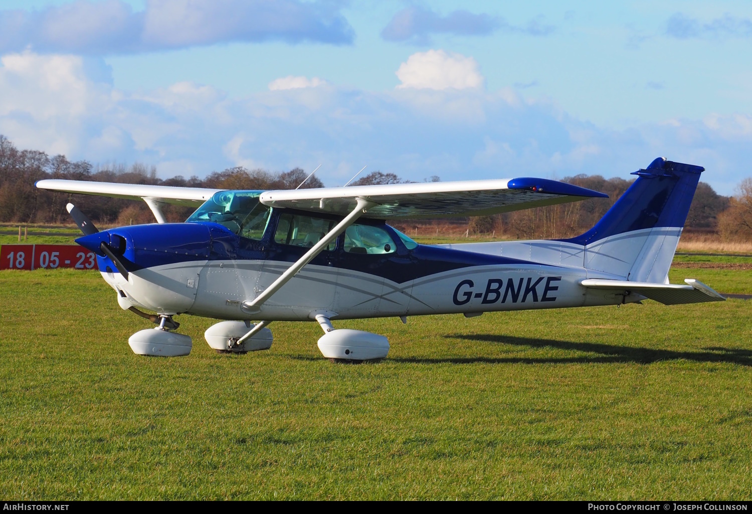 Aircraft Photo of G-BNKE | Cessna 172N Skyhawk | AirHistory.net #775093