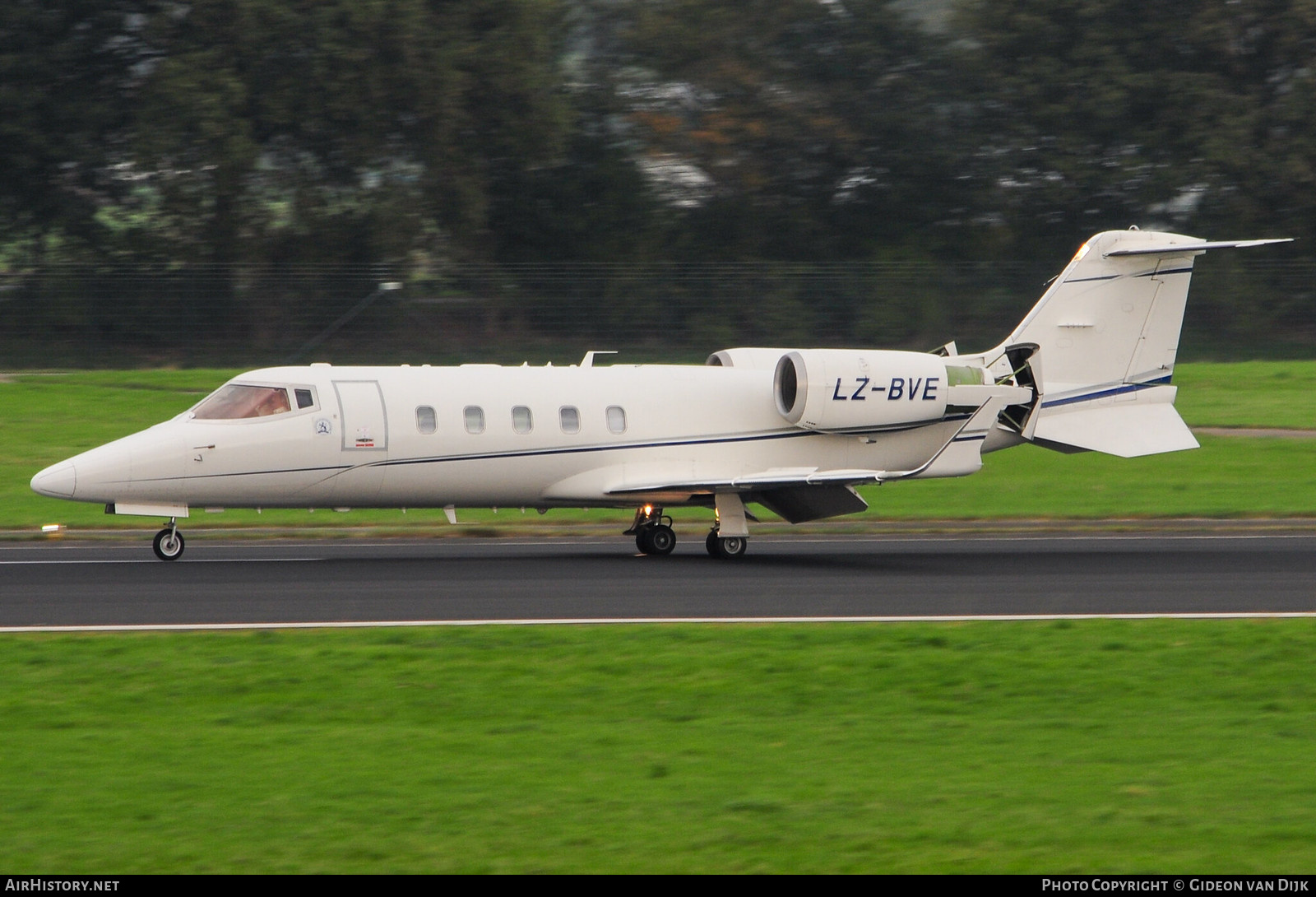 Aircraft Photo of LZ-BVE | Learjet 60 | AirHistory.net #775101