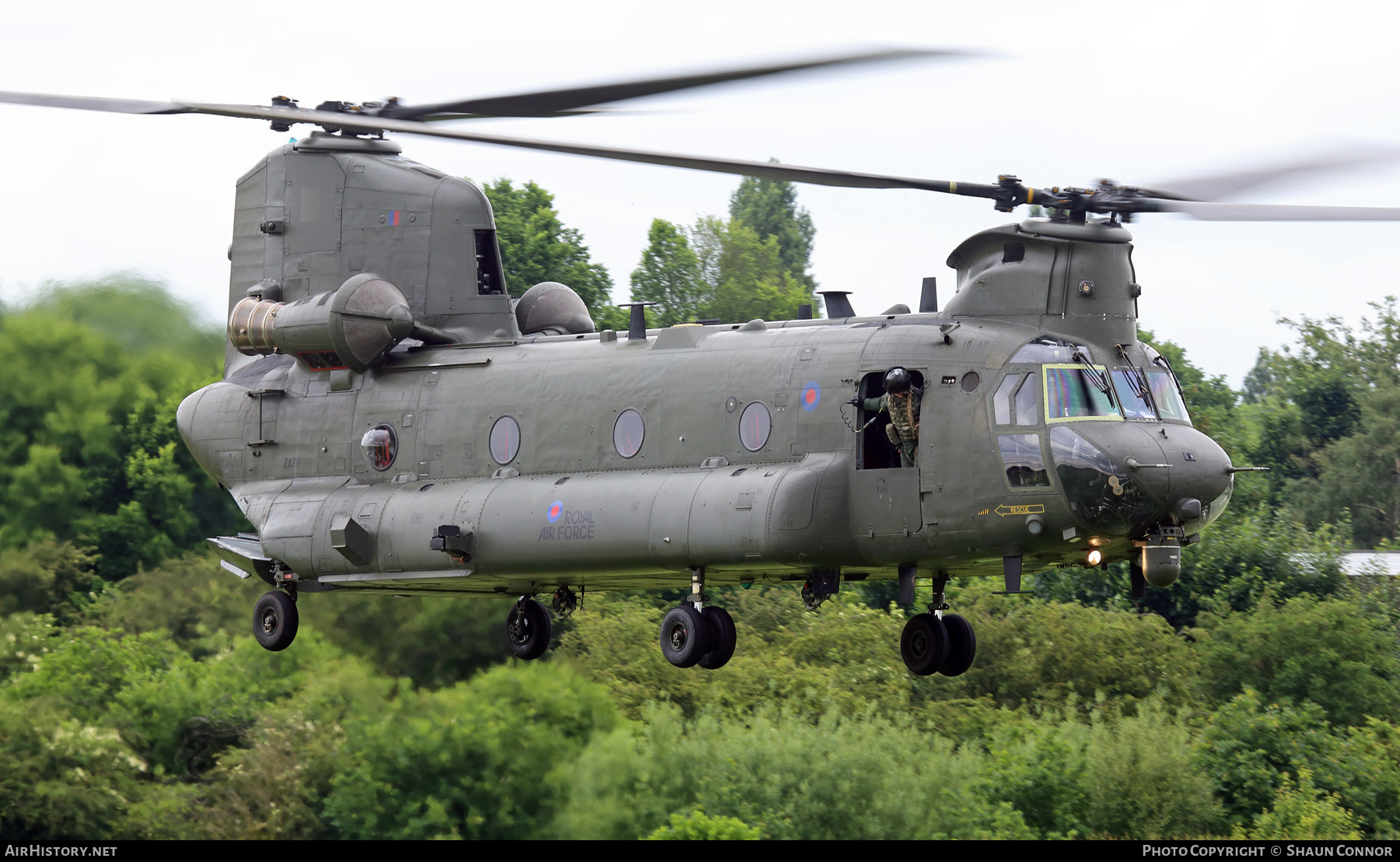 Aircraft Photo of ZA711 | Boeing Chinook HC4 (352) | UK - Air Force | AirHistory.net #775153