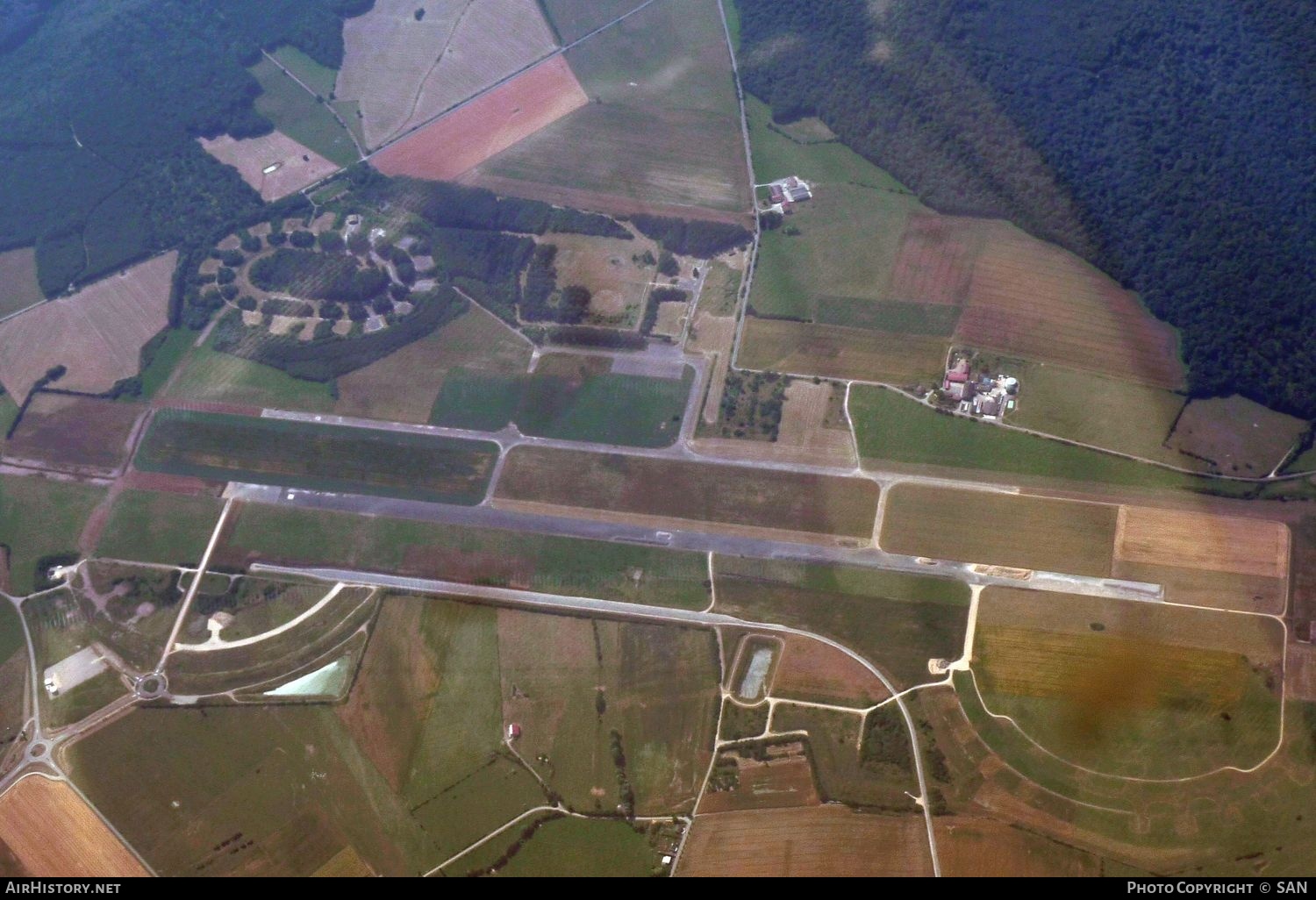 Airport photo of Damblain (LFYD) (closed) in France | AirHistory.net #775165