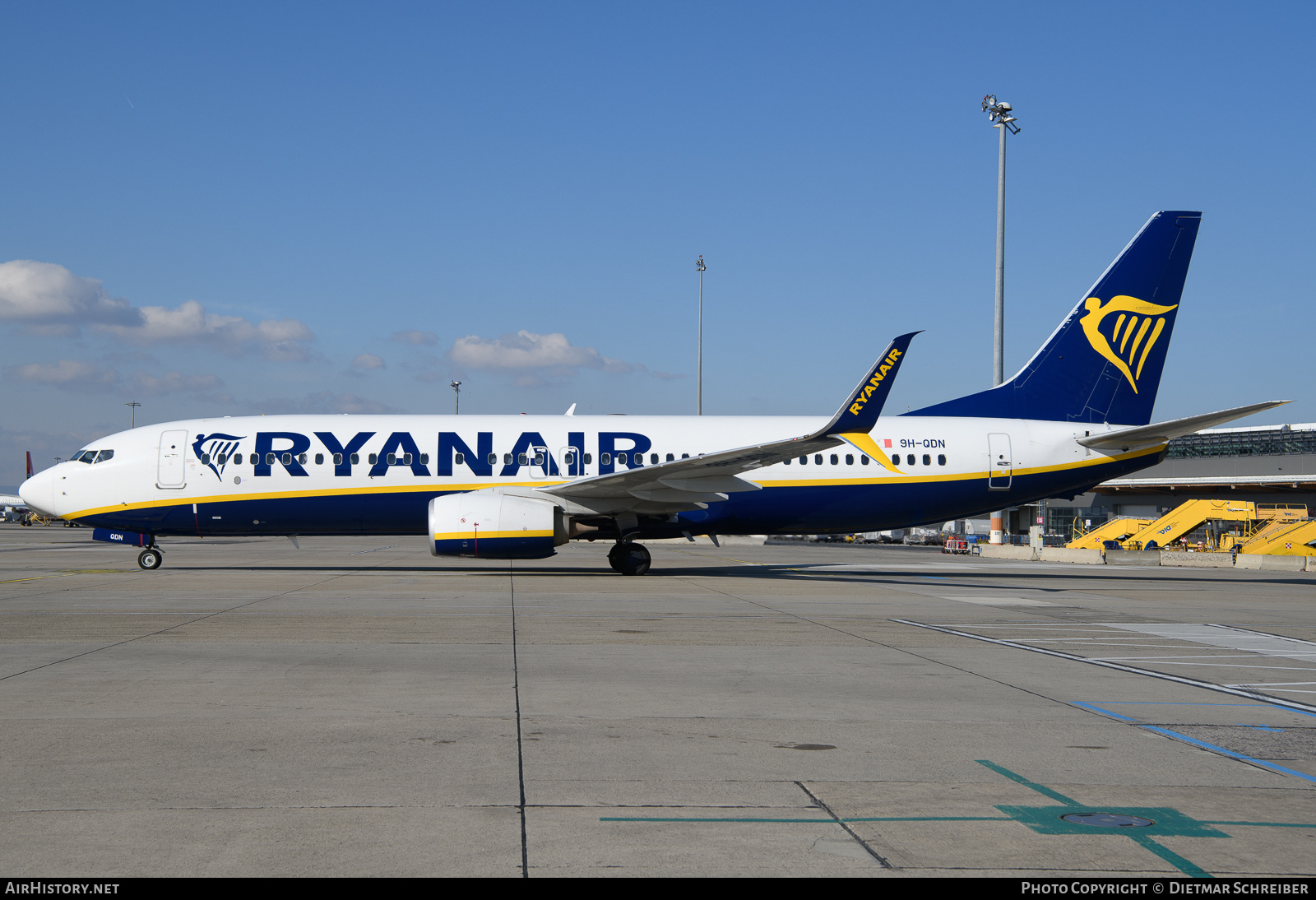 Aircraft Photo of 9H-QDN | Boeing 737-800 | Ryanair | AirHistory.net #775214