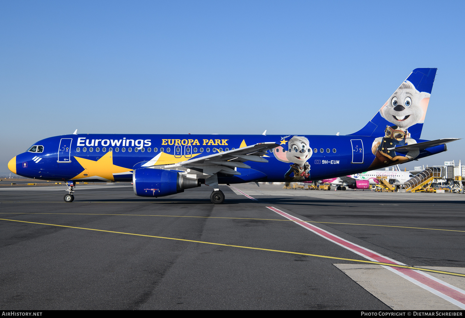 Aircraft Photo of 9H-EUM | Airbus A320-214 | Eurowings | AirHistory.net #775238