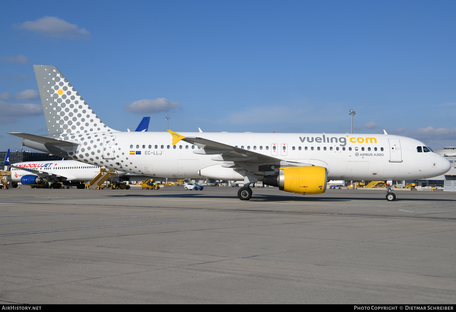 Aircraft Photo of EC-LLJ | Airbus A320-214 | Vueling Airlines | AirHistory.net #775242