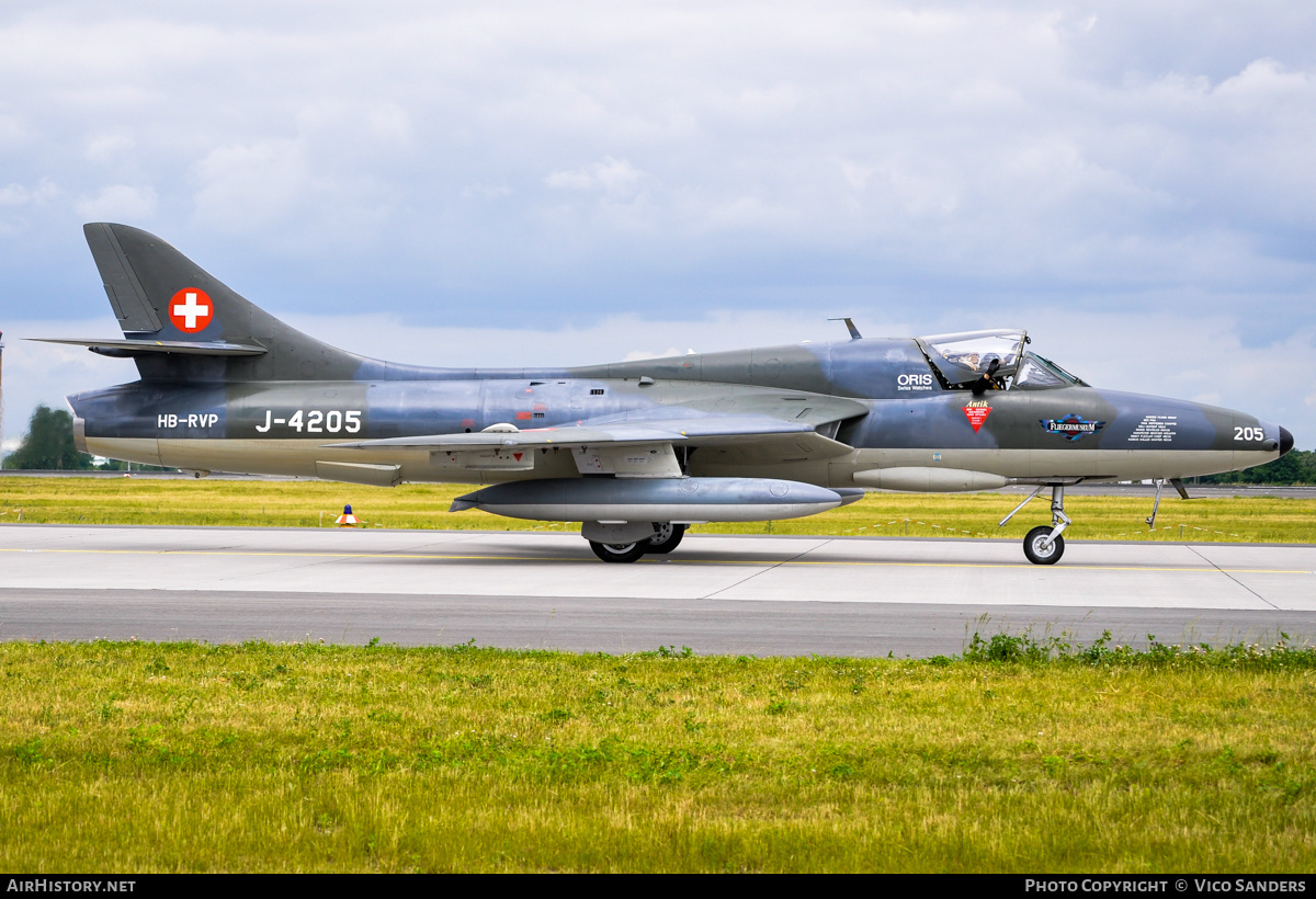 Aircraft Photo of HB-RVP / J-4205 | Hawker Hunter T68 | FFA Museum - Fliegermuseum Fahrzeugmuseum Altenrhein | Switzerland - Air Force | AirHistory.net #775330
