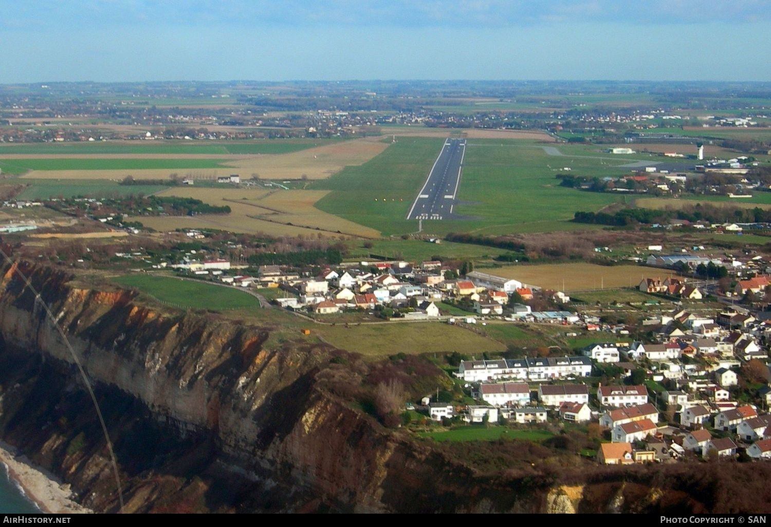 Airport photo of Le Havre - Octeville (LFOH / LEH) in France | AirHistory.net #775345