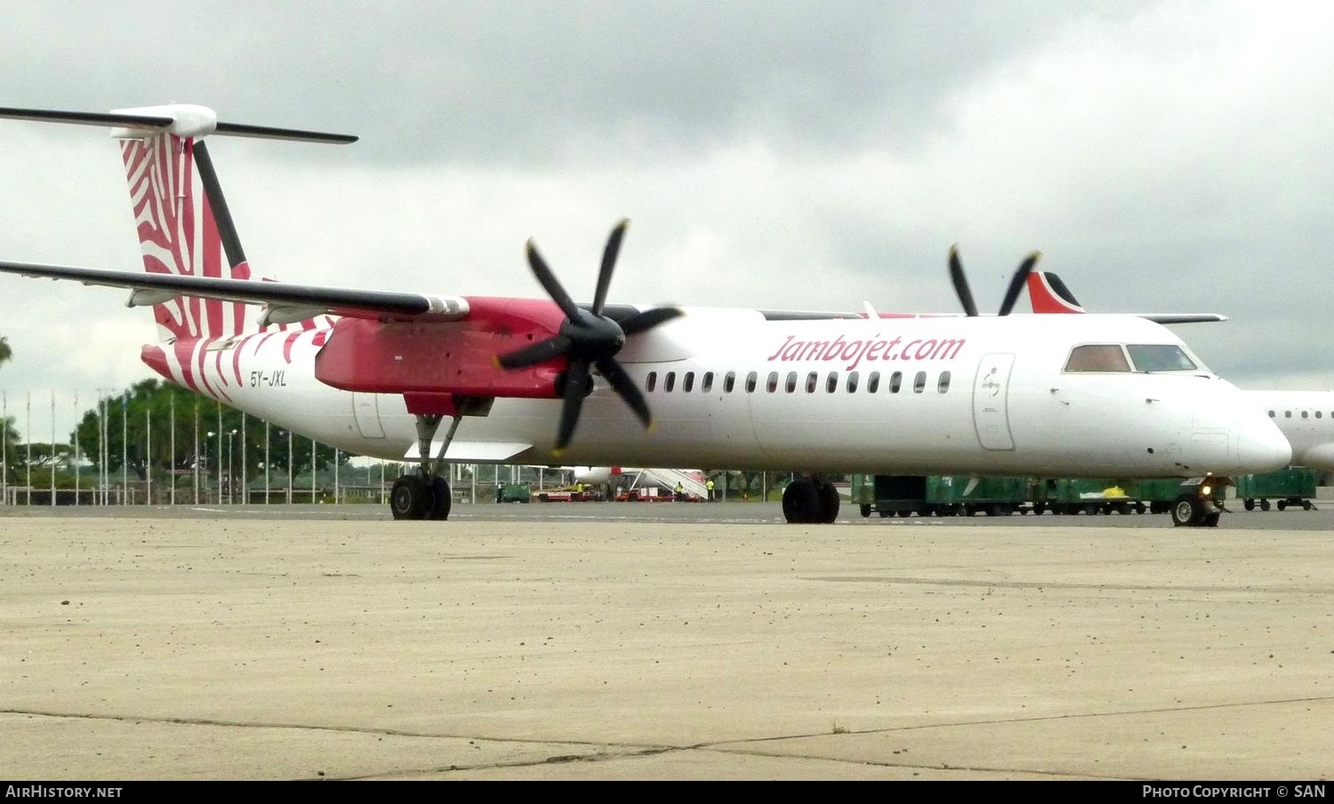Aircraft Photo of 5Y-JXL | Bombardier DHC-8-402 Dash 8 | Jambojet | AirHistory.net #775427