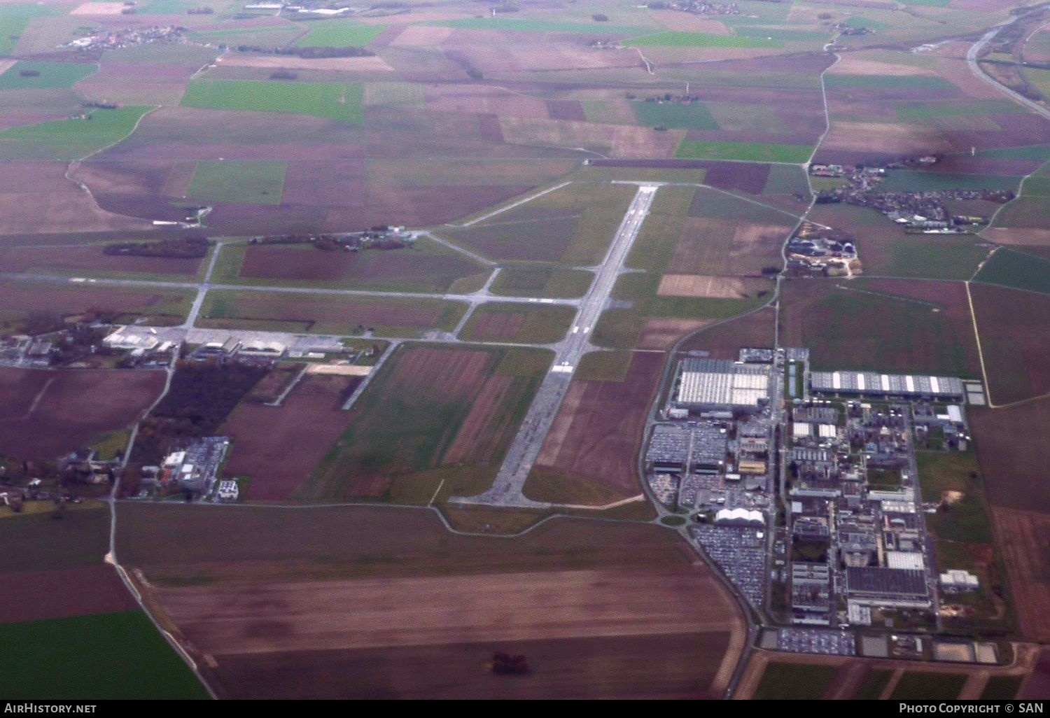 Airport photo of Melun - Villaroche (LFPM) in France | AirHistory.net #775430