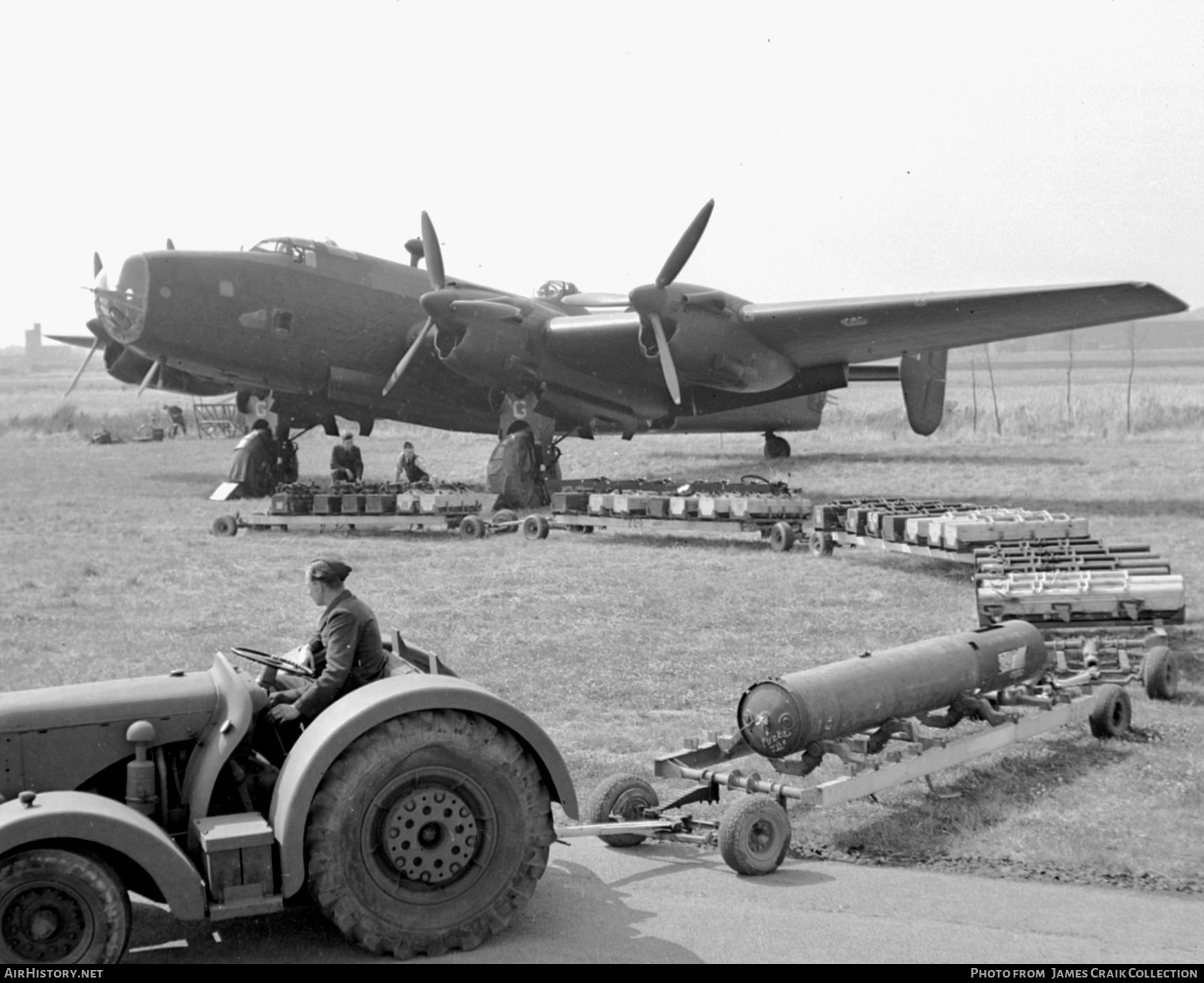 Aircraft Photo of U/K | Handley Page Halifax.. MkII. | Canada - Air Force | AirHistory.net #775486