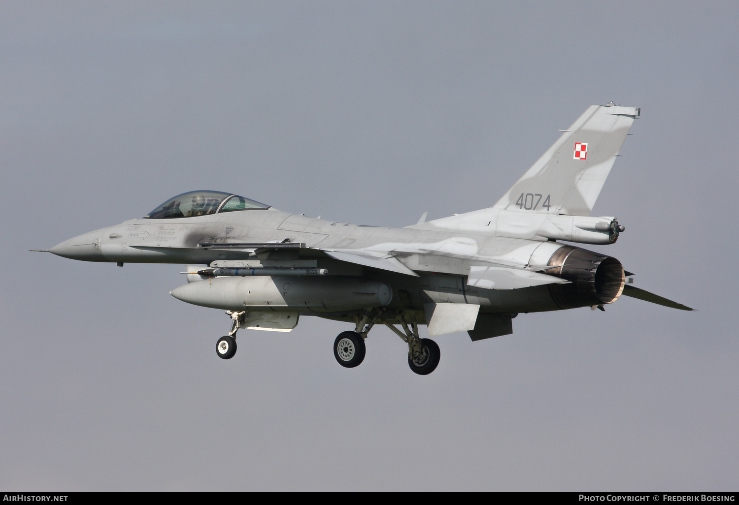 Aircraft Photo of 4074 | Lockheed Martin F-16CJ Fighting Falcon | Poland - Air Force | AirHistory.net #775503