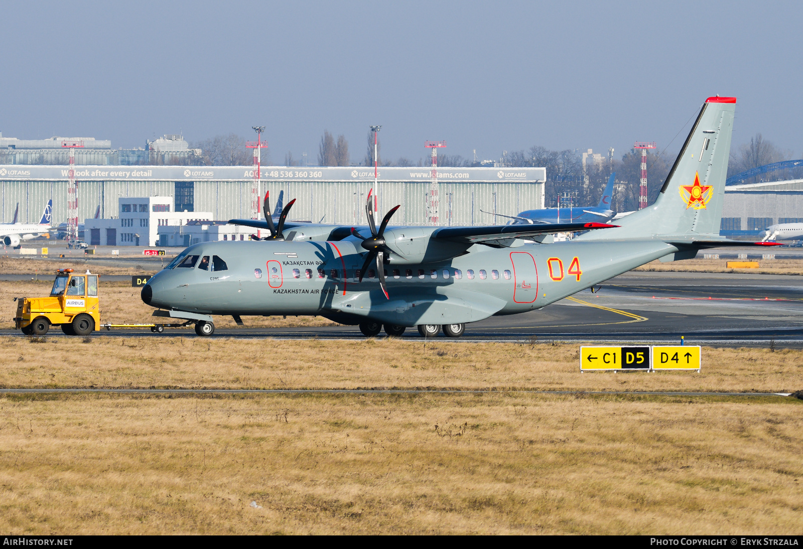 Aircraft Photo of 04 red | CASA C295M | Kazakhstan - Air Force | AirHistory.net #775725