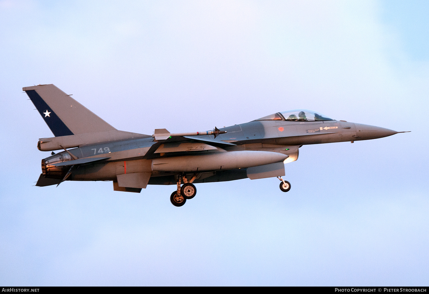 Aircraft Photo of 749 | General Dynamics F-16AM Fighting Falcon | Chile - Air Force | AirHistory.net #775731