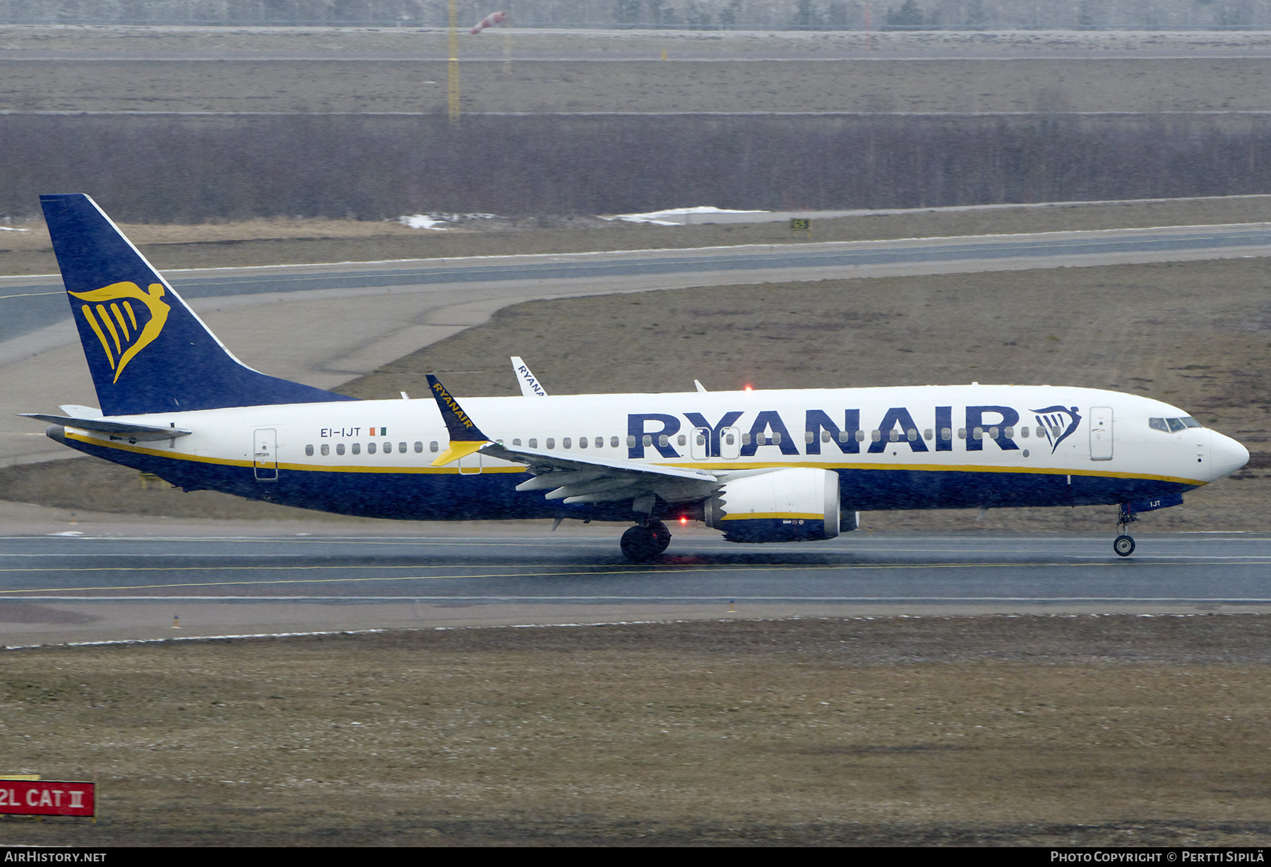 Aircraft Photo of EI-IJT | Boeing 737-8200 Max 200 | Ryanair | AirHistory.net #775833