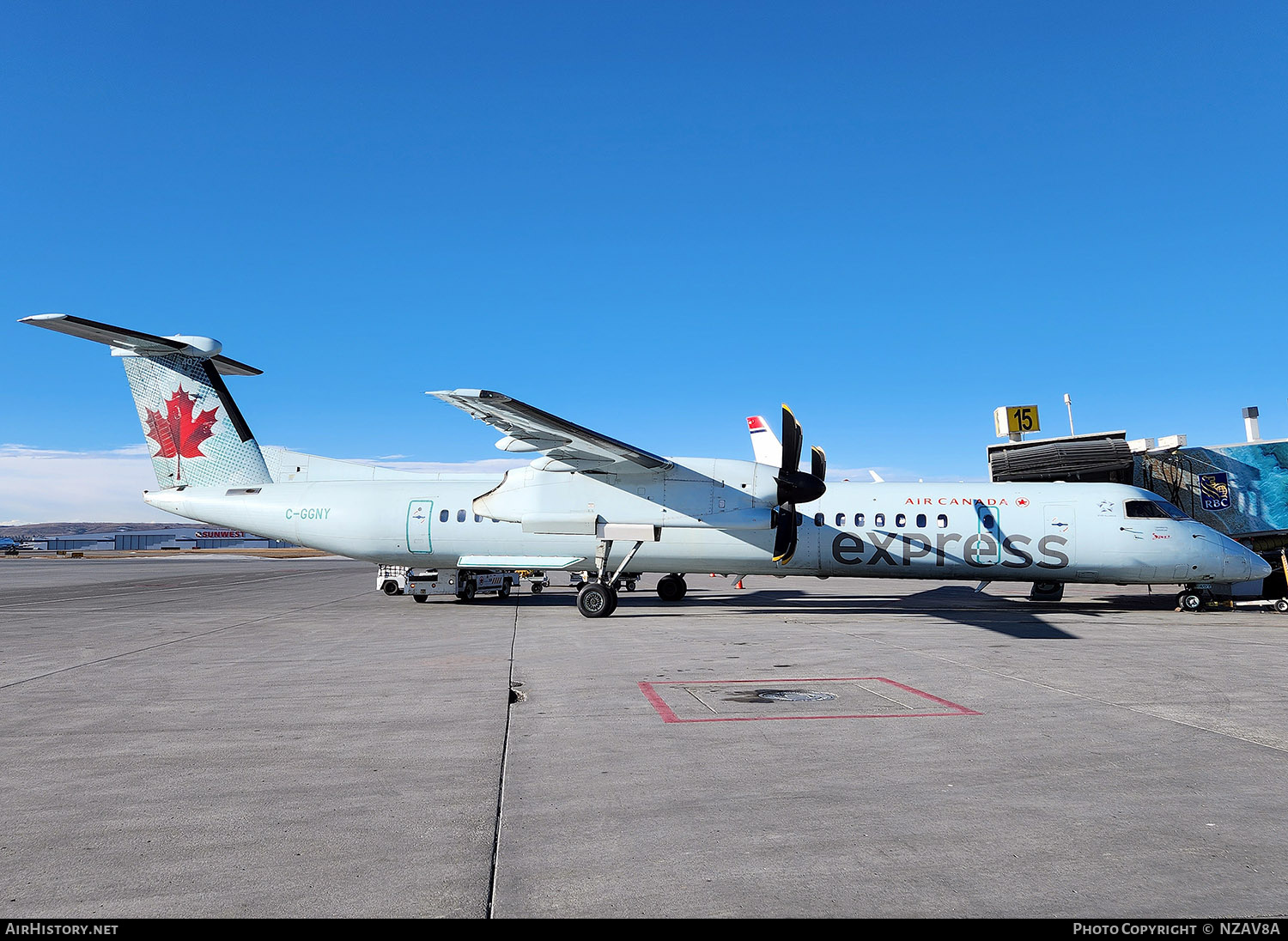 Aircraft Photo of C-GGNY | Bombardier DHC-8-402 Dash 8 | Air Canada Express | AirHistory.net #775873