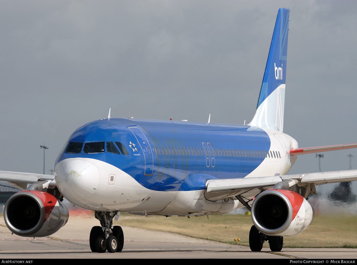 Aircraft Photo of G-MIDU | Airbus A320-232 | BMI - British Midland International | AirHistory.net #775880