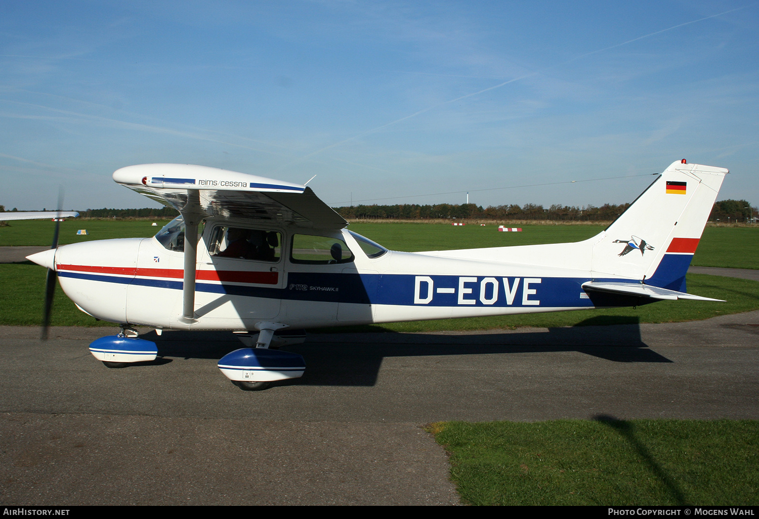 Aircraft Photo of D-EOVE | Reims F172N Skyhawk II | AirHistory.net #775924