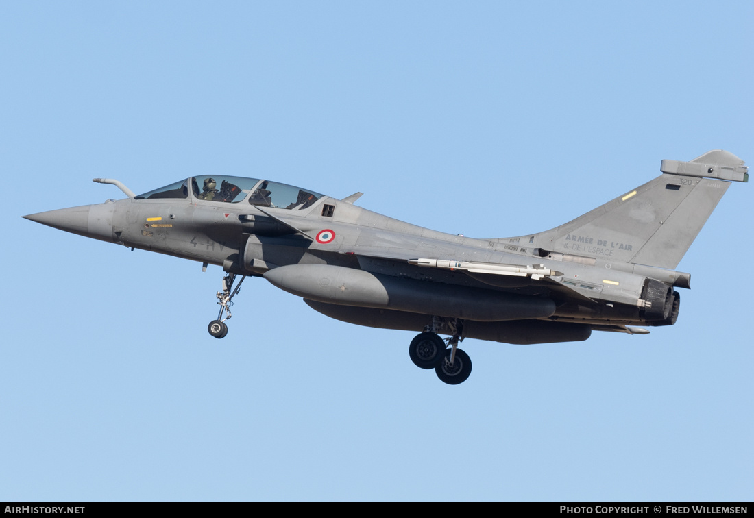 Aircraft Photo of 320 | Dassault Rafale B | France - Air Force | AirHistory.net #775940