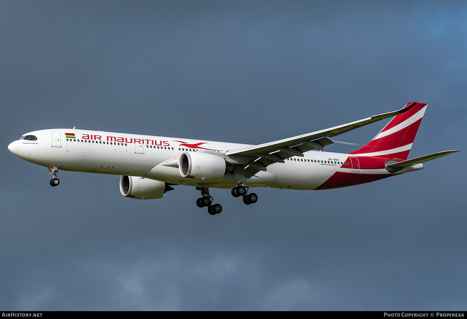 Aircraft Photo of 3B-NBV | Airbus A330-941N | Air Mauritius | AirHistory.net #775948