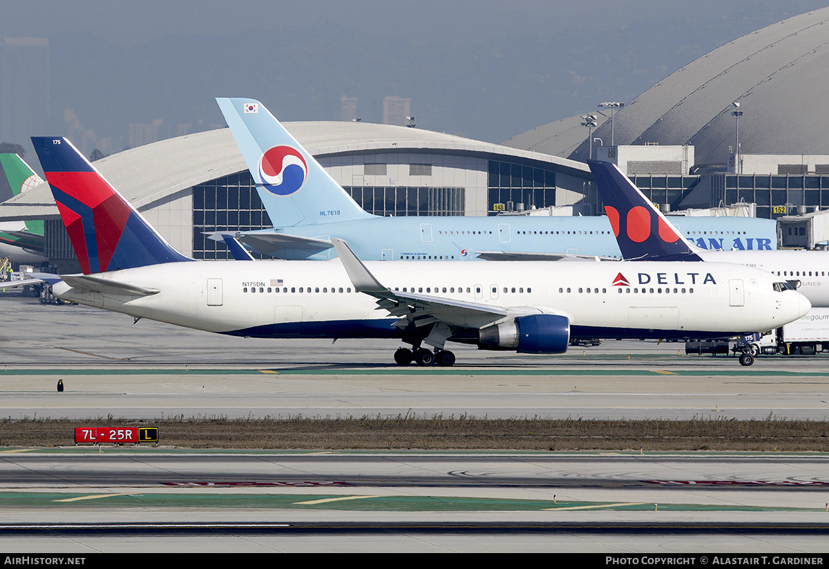 Aircraft Photo of N179DN | Boeing 767-332/ER | Delta Air Lines | AirHistory.net #776016