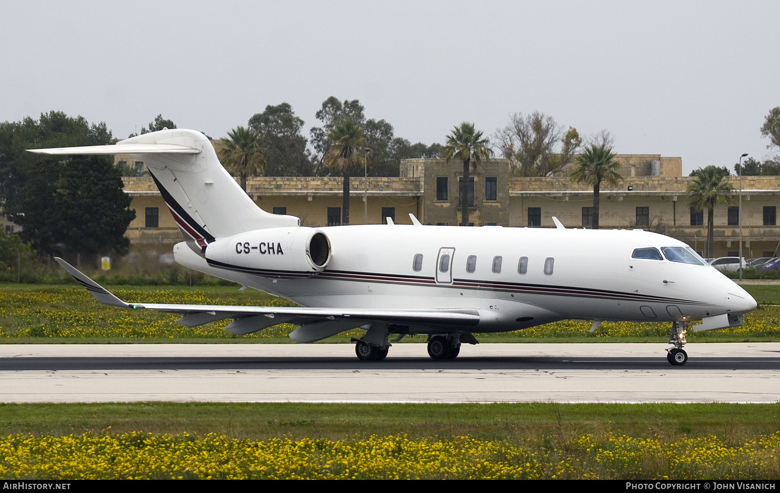 Aircraft Photo of CS-CHA | Bombardier Challenger 350 (BD-100-1A10) | AirHistory.net #776052