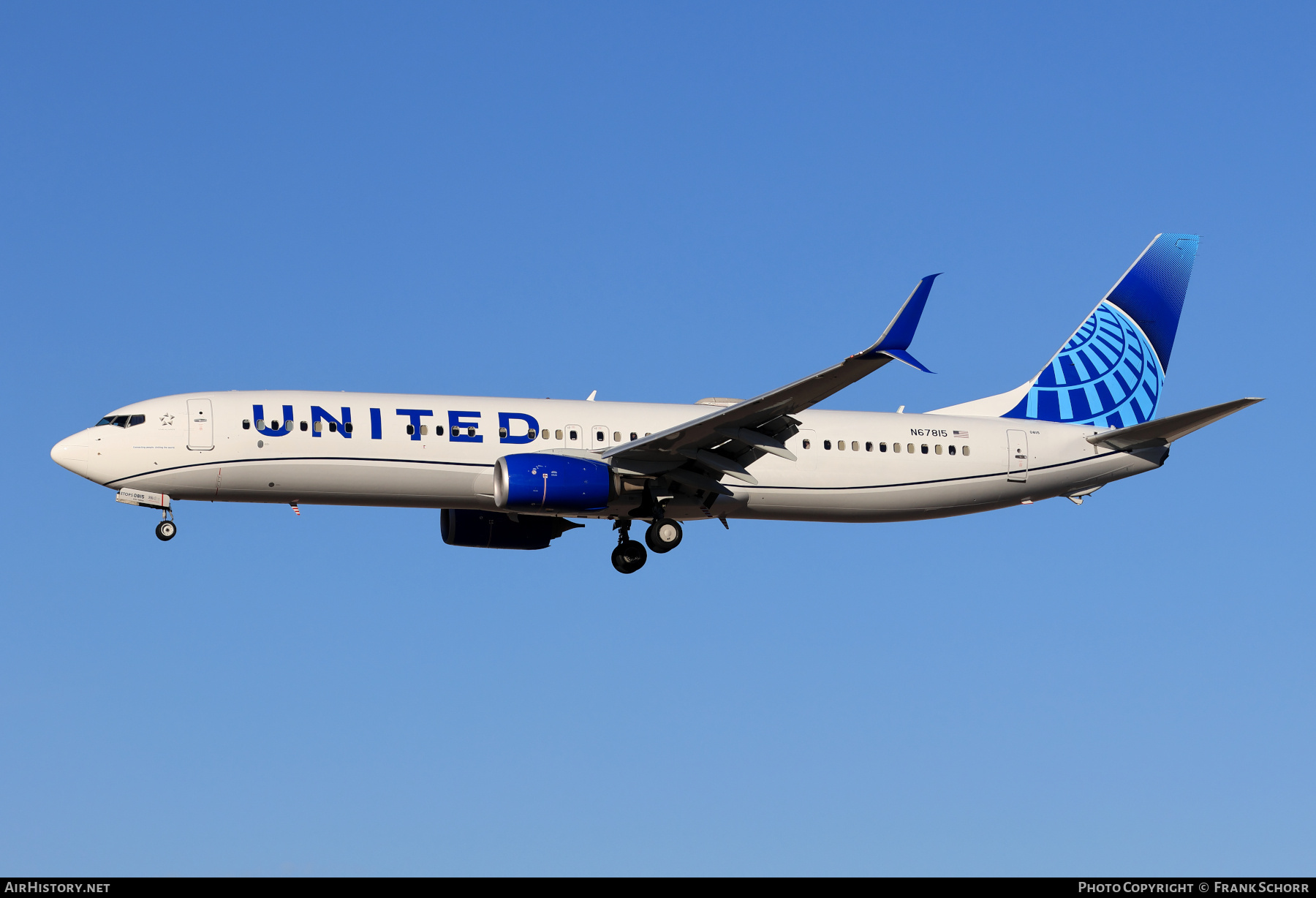 Aircraft Photo of N67815 | Boeing 737-924/ER | United Airlines | AirHistory.net #776054