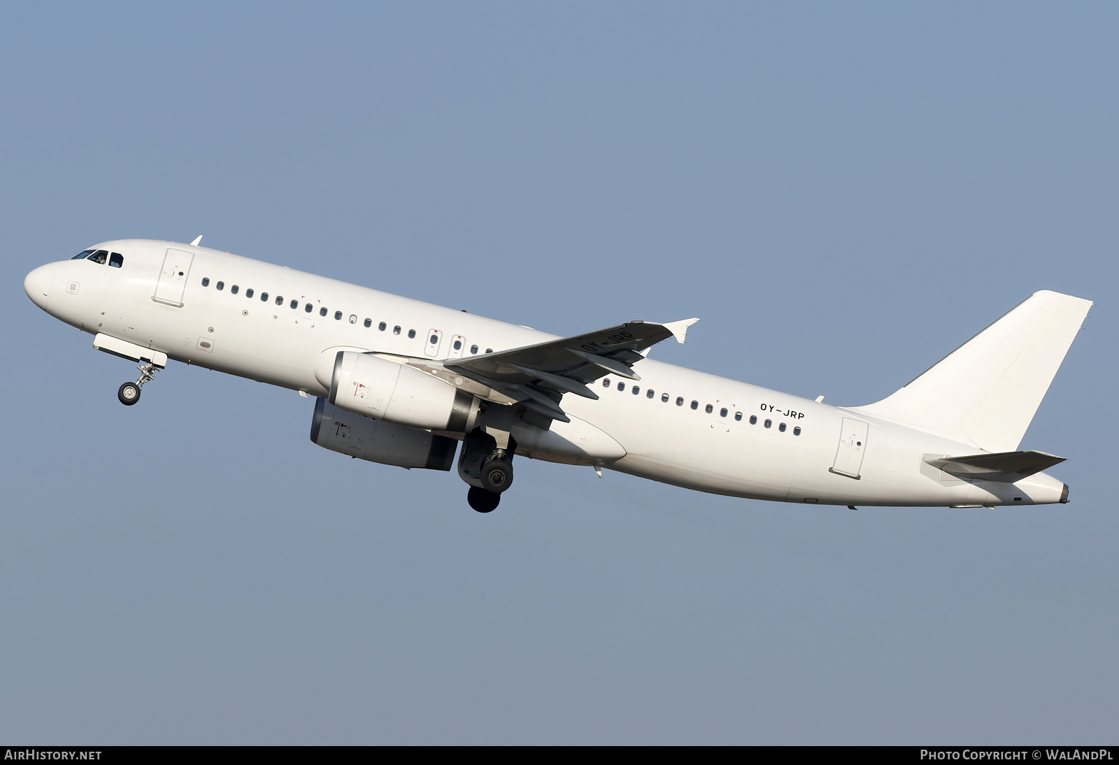 Aircraft Photo of OY-JRP | Airbus A320-232 | AirHistory.net #776165
