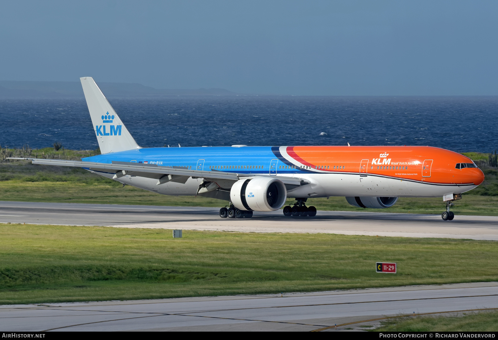 Aircraft Photo of PH-BVA | Boeing 777-306/ER | KLM - Royal Dutch Airlines | AirHistory.net #776322