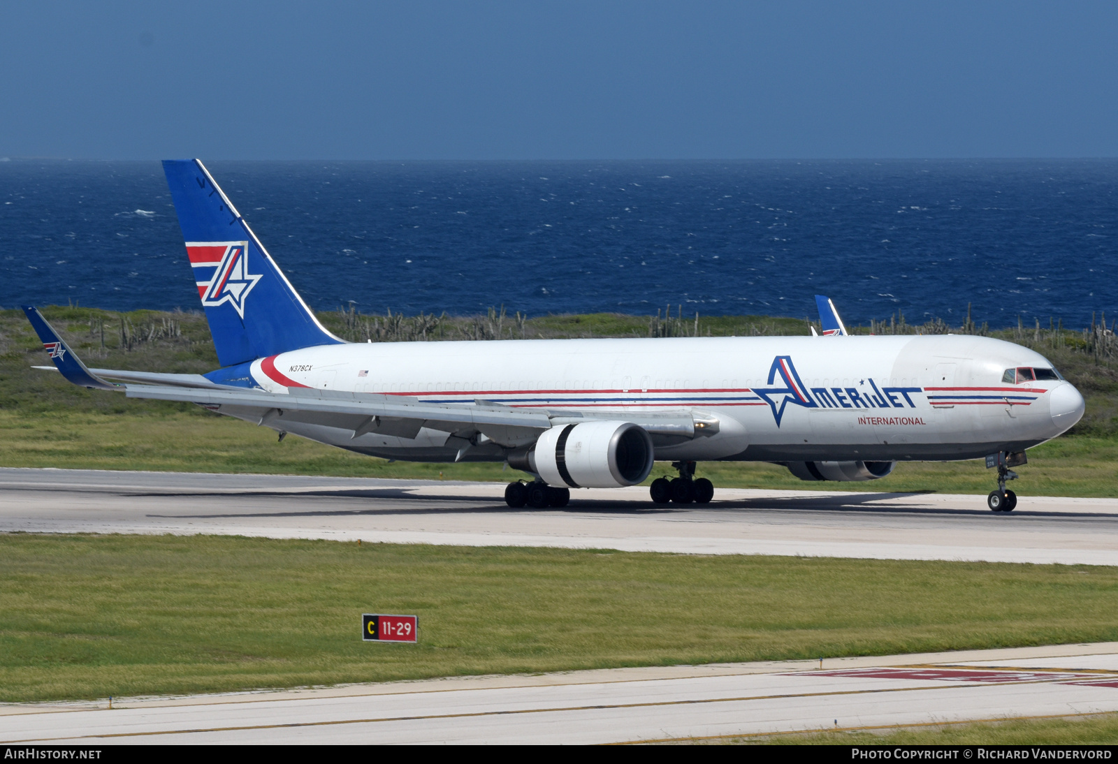 Aircraft Photo of N378CX | Boeing 767-323/ER(BDSF) | Amerijet International | AirHistory.net #776343