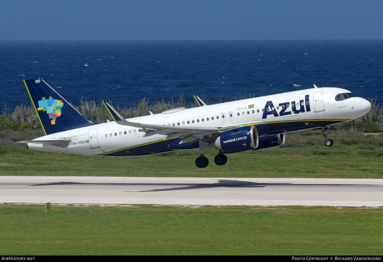 Aircraft Photo of PR-YRD | Airbus A320-251N | Azul Linhas Aéreas Brasileiras | AirHistory.net #776352