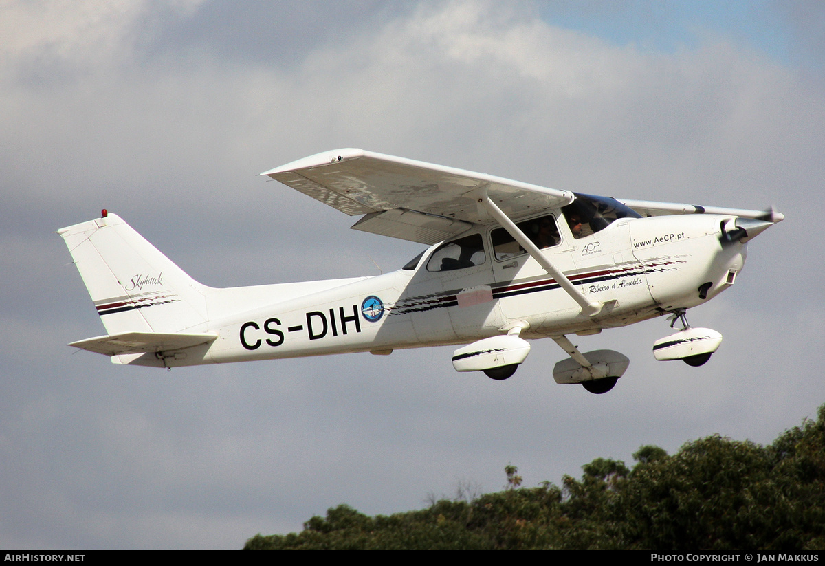 Aircraft Photo of CS-DIH | Cessna 172R Skyhawk | Aero Club de Portugal - AeCP | AirHistory.net #776380