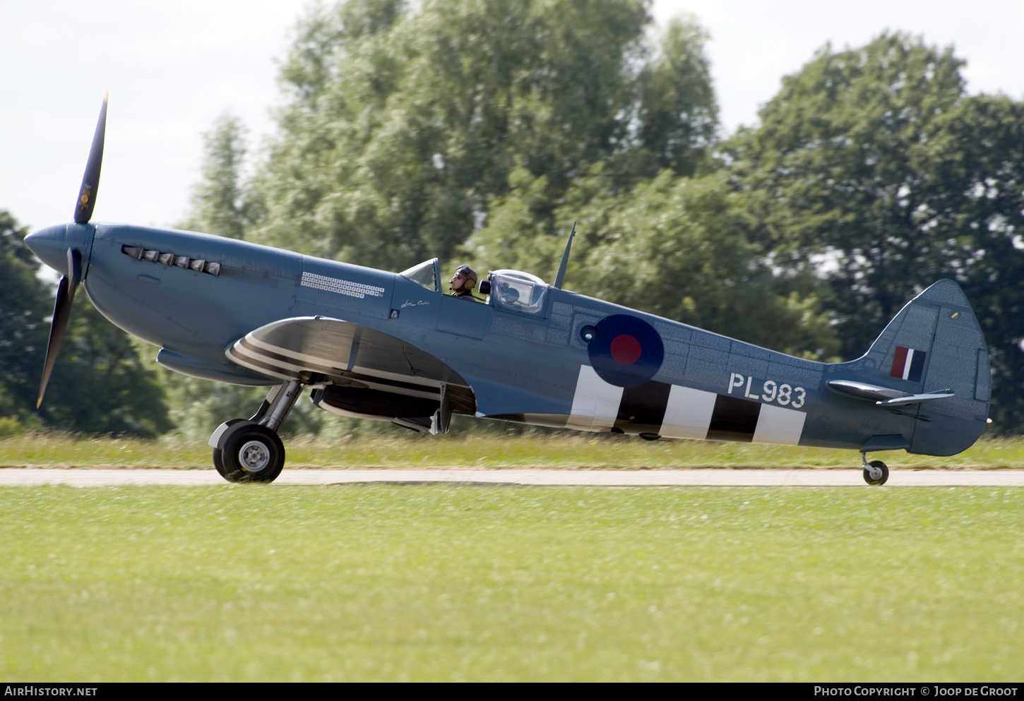 Aircraft Photo of G-PRXI / PL983 | Supermarine 365 Spitfire PR11 | UK - Air Force | AirHistory.net #776561