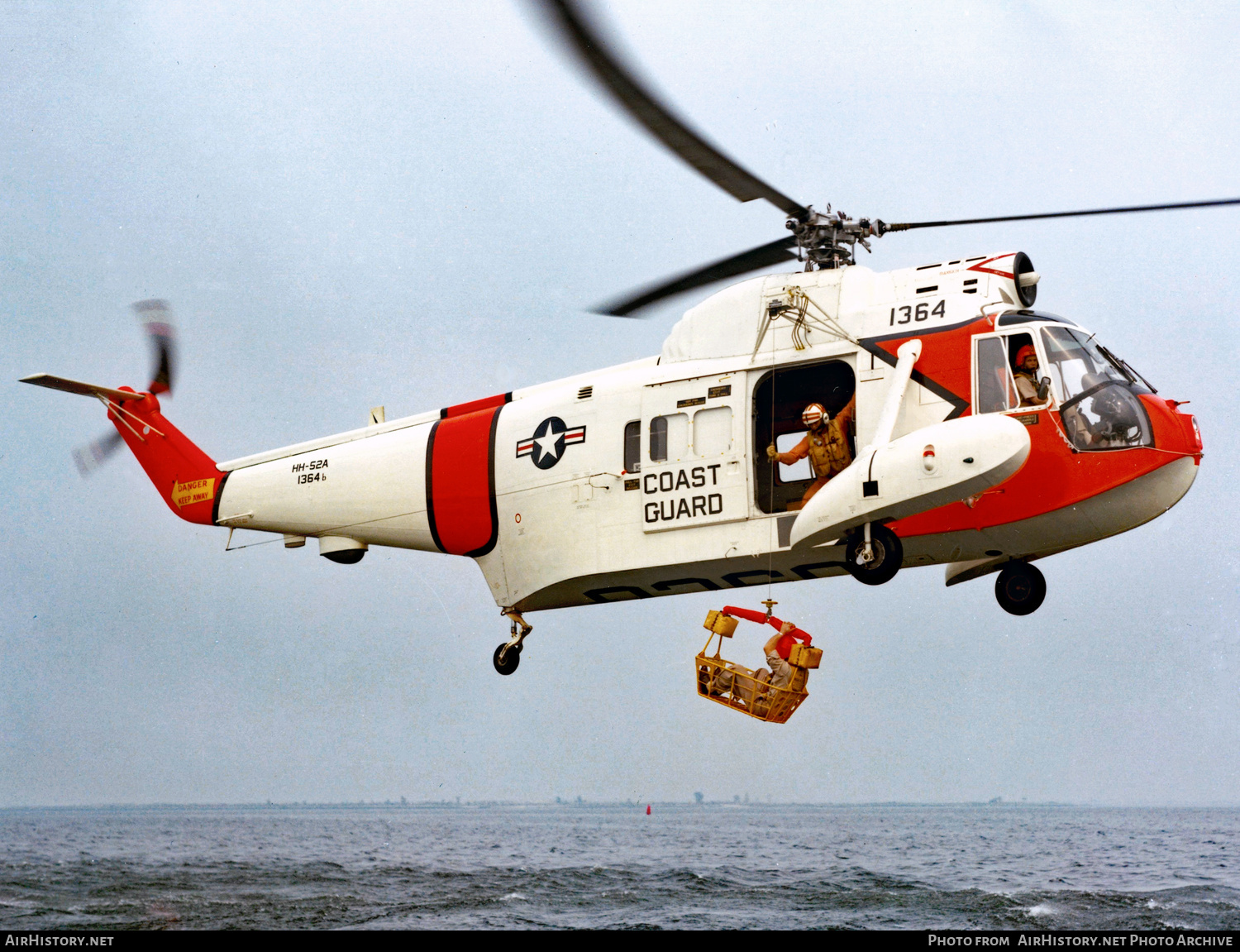 Aircraft Photo of 1364 | Sikorsky HH-52A Seaguard (S-62A) | USA - Coast Guard | AirHistory.net #776565