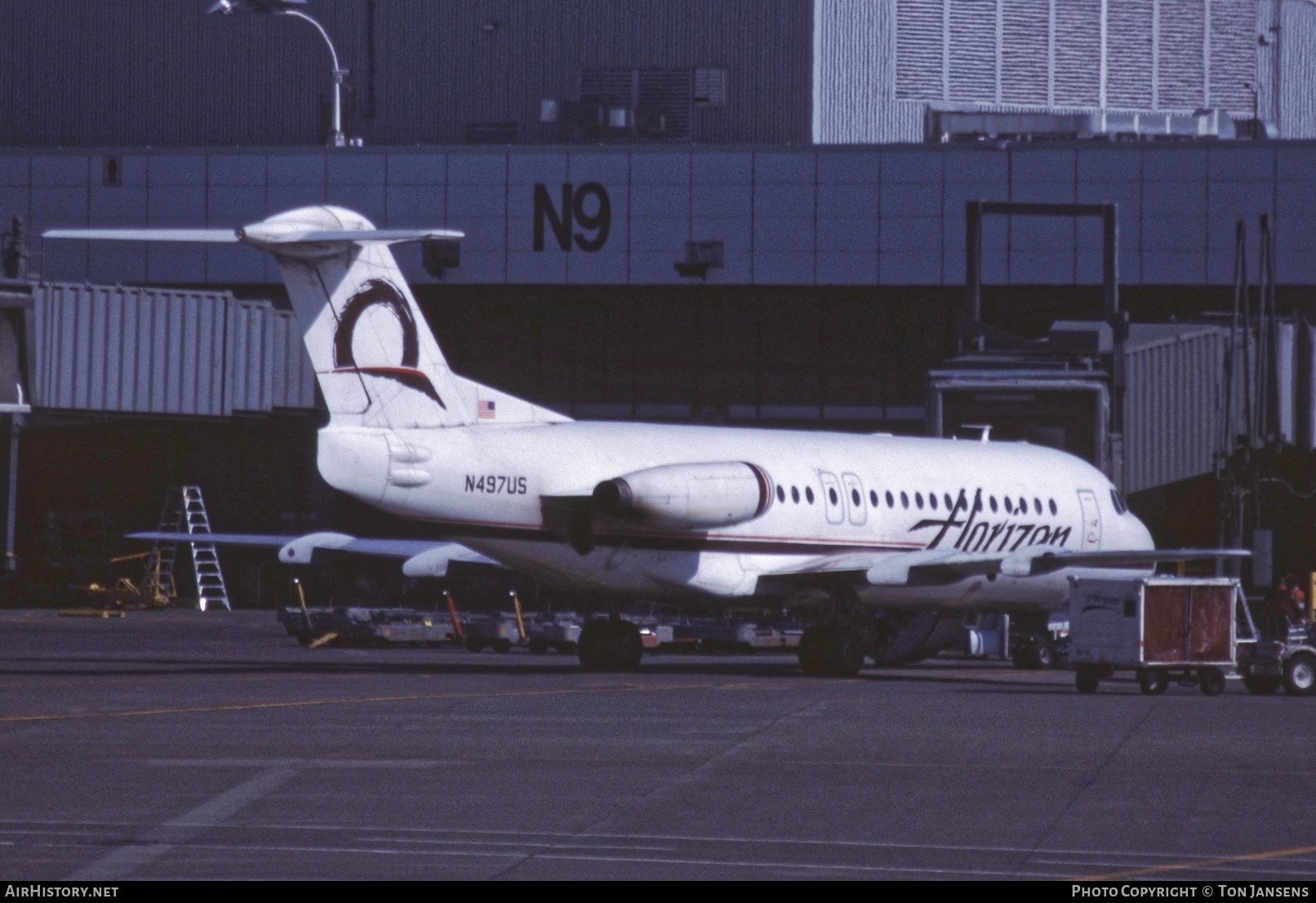 Aircraft Photo of N497US | Fokker F28-4000 Fellowship | Horizon Air | AirHistory.net #776610