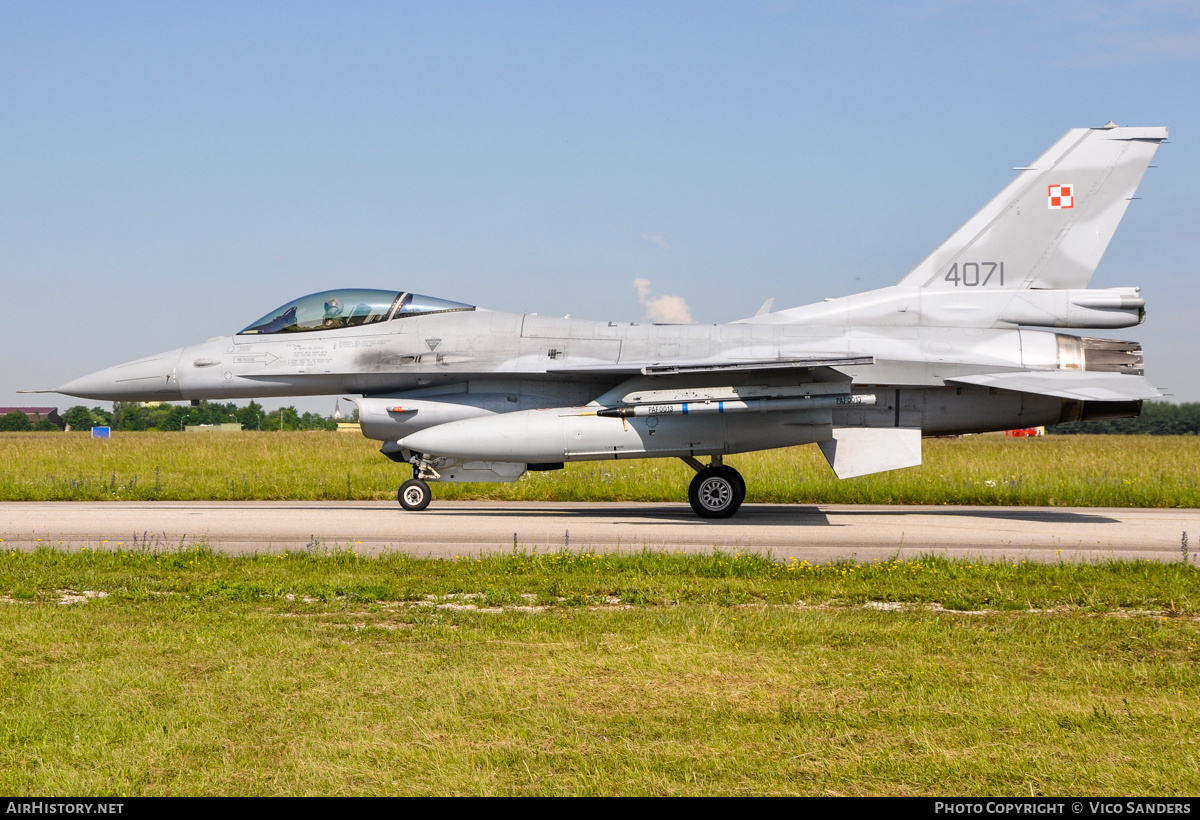 Aircraft Photo of 4071 | General Dynamics F-16C Fighting Falcon | Poland - Air Force | AirHistory.net #776636