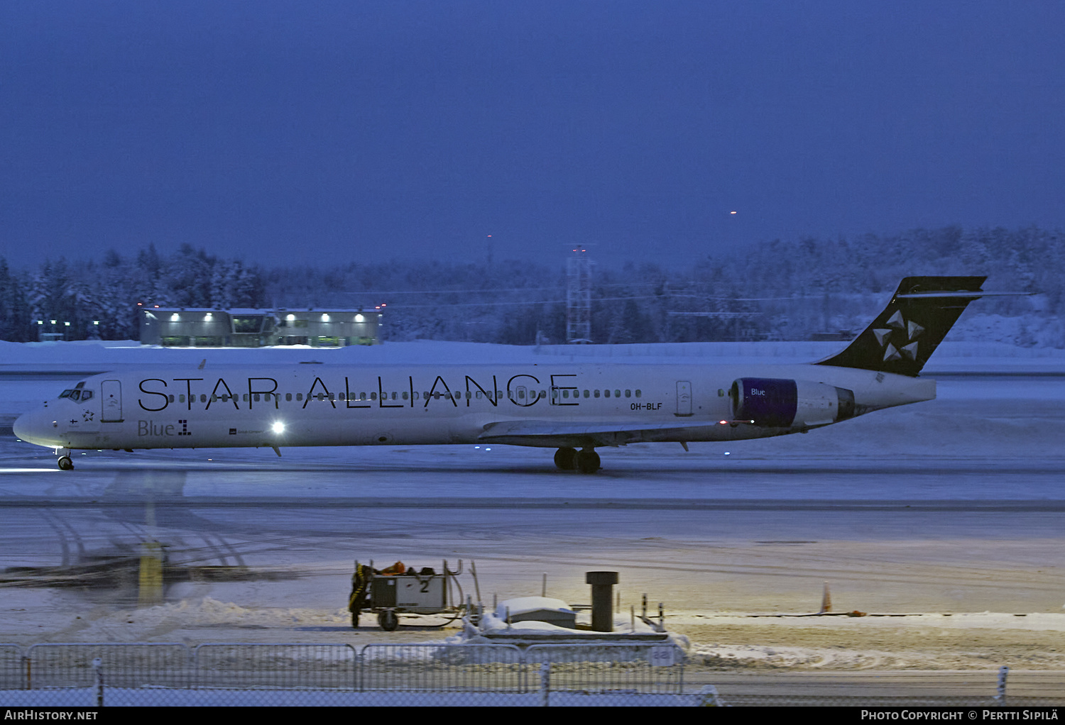 Aircraft Photo of OH-BLF | McDonnell Douglas MD-90-30 | Blue1 | AirHistory.net #776666