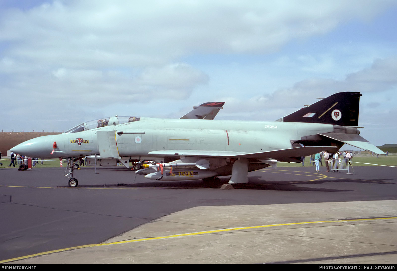 Aircraft Photo of ZE353 | McDonnell Douglas F-4J(UK) Phantom | UK - Air Force | AirHistory.net #776693