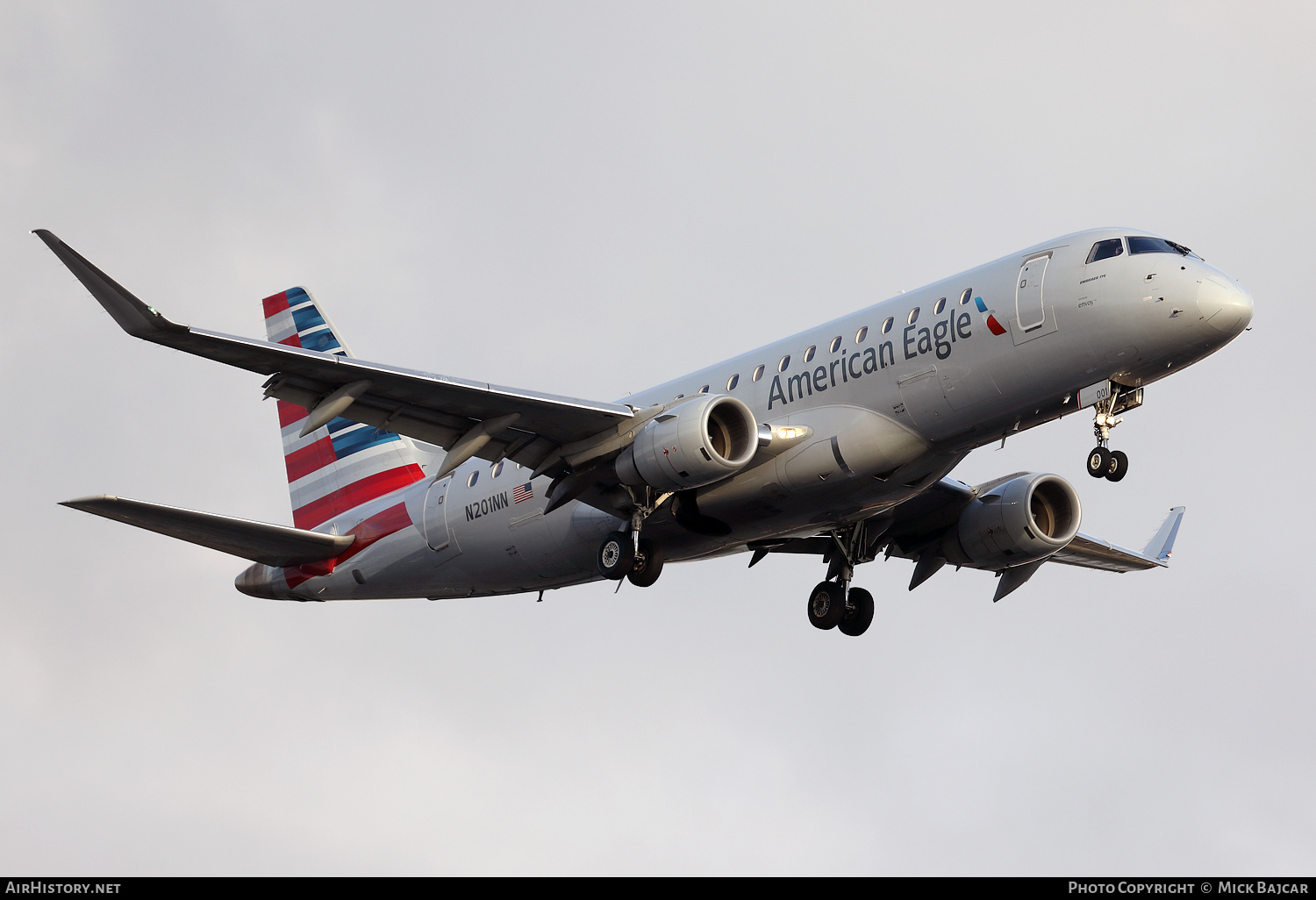 Aircraft Photo of N201NN | Embraer 175LR (ERJ-170-200LR) | American Eagle | AirHistory.net #776705